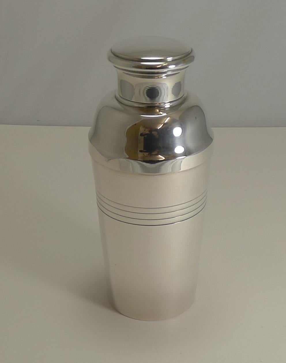 Large Art Deco Silver Plated Cocktail Shaker, French by Lancel Paris circa 1930s 4
