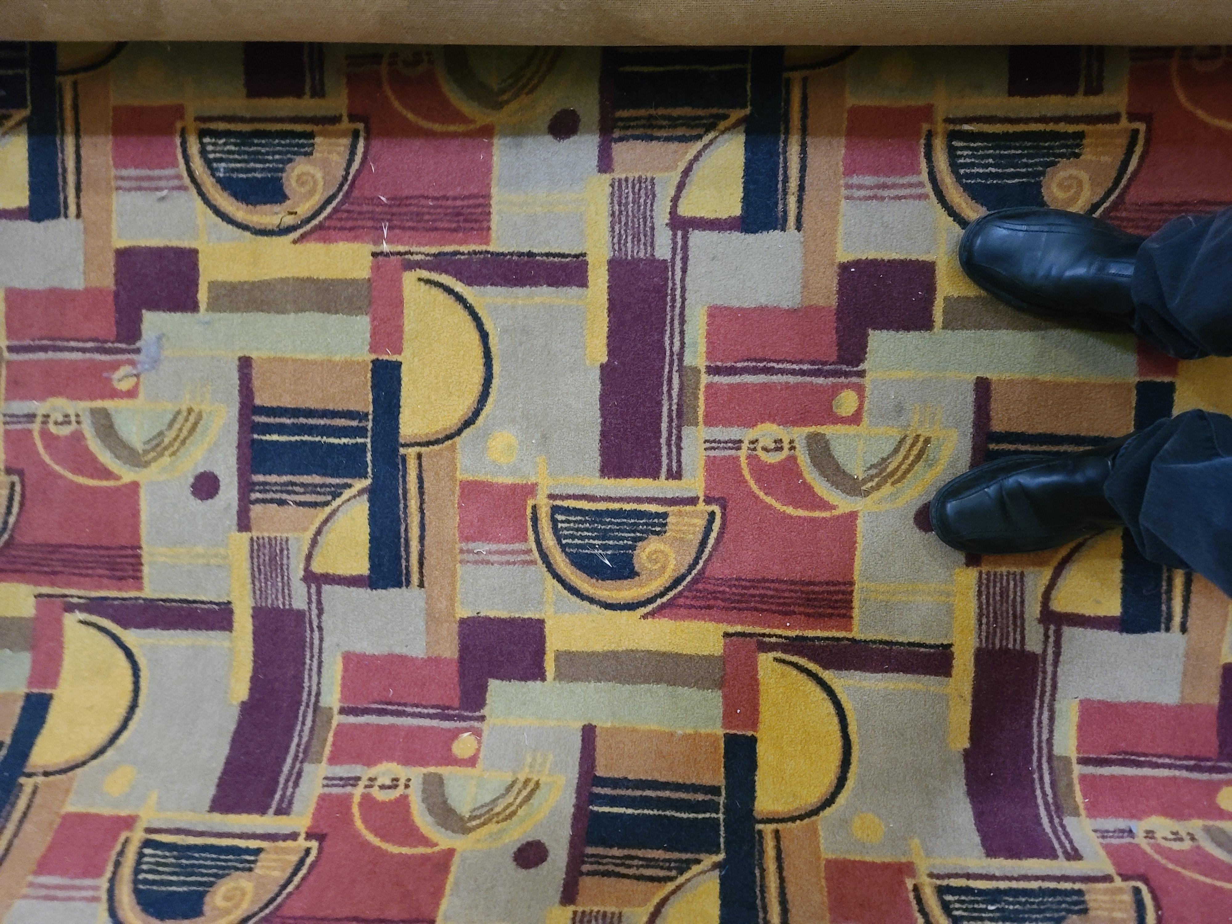 Fin du 20e siècle Grand tapis de style Art déco en vente