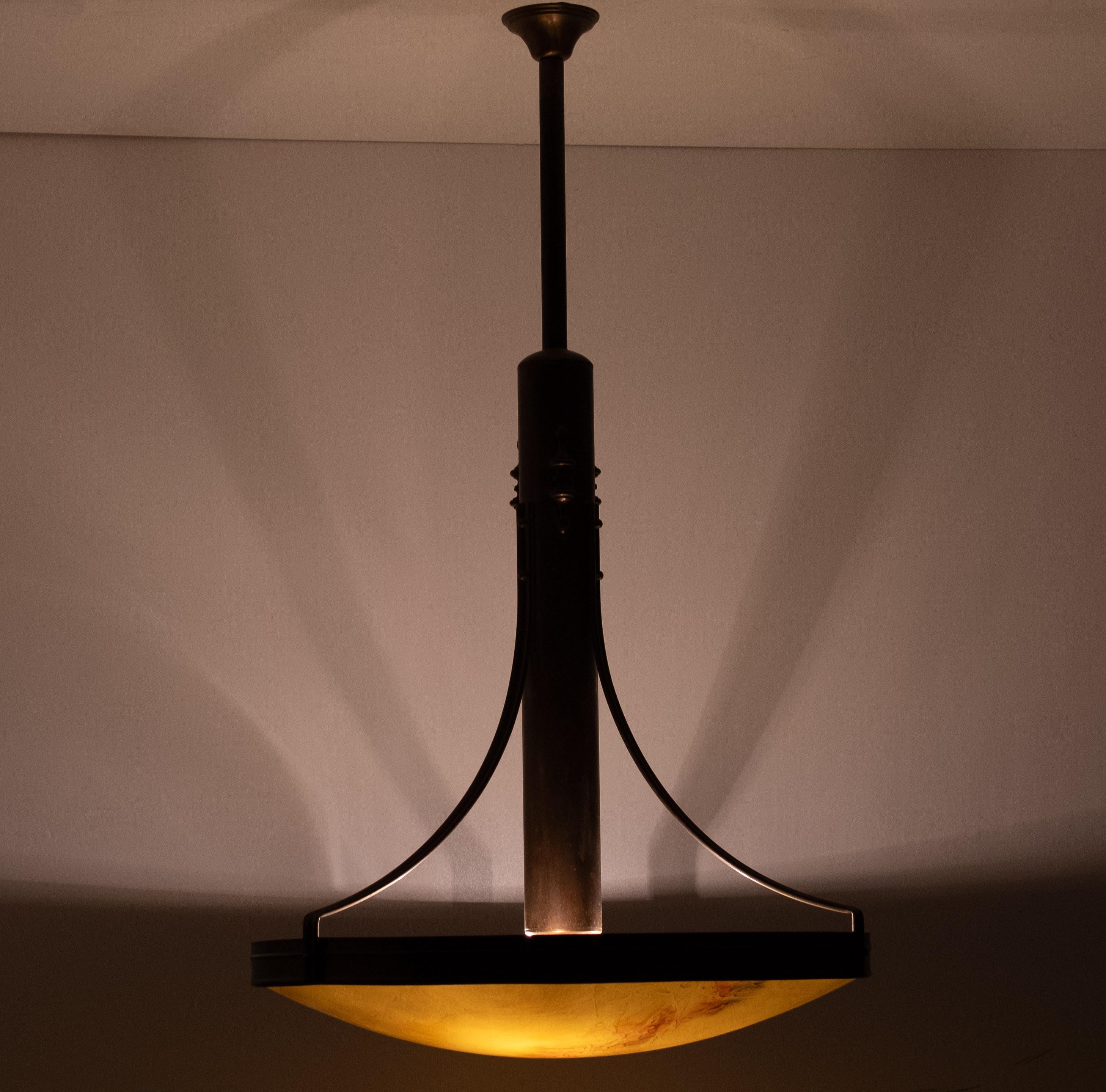 Vetro artistico Grande Art Deco  lampada da soffitto Francia anni '80 in vendita