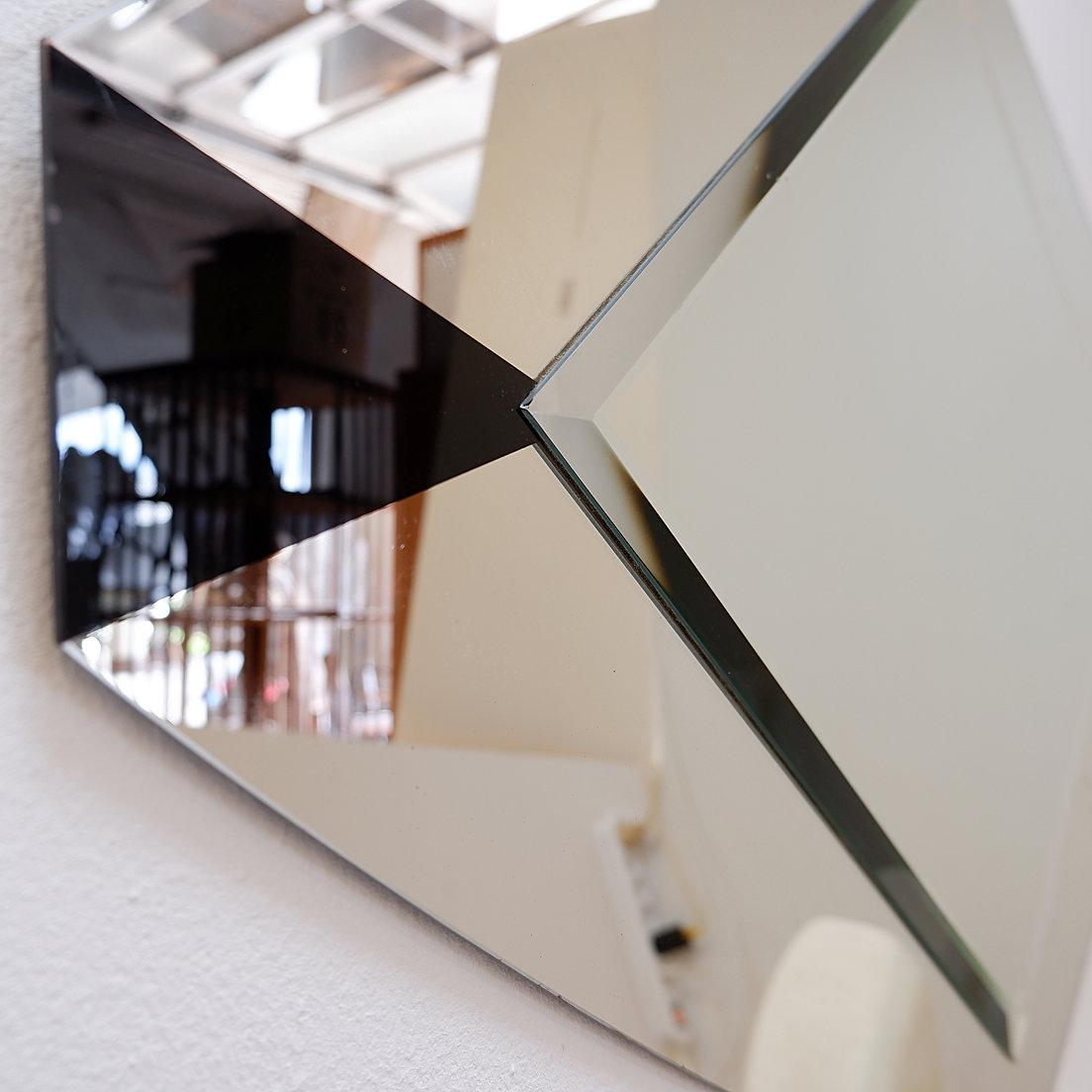 Großer Art Deco Style Diamond Wall Mirror im Angebot 4