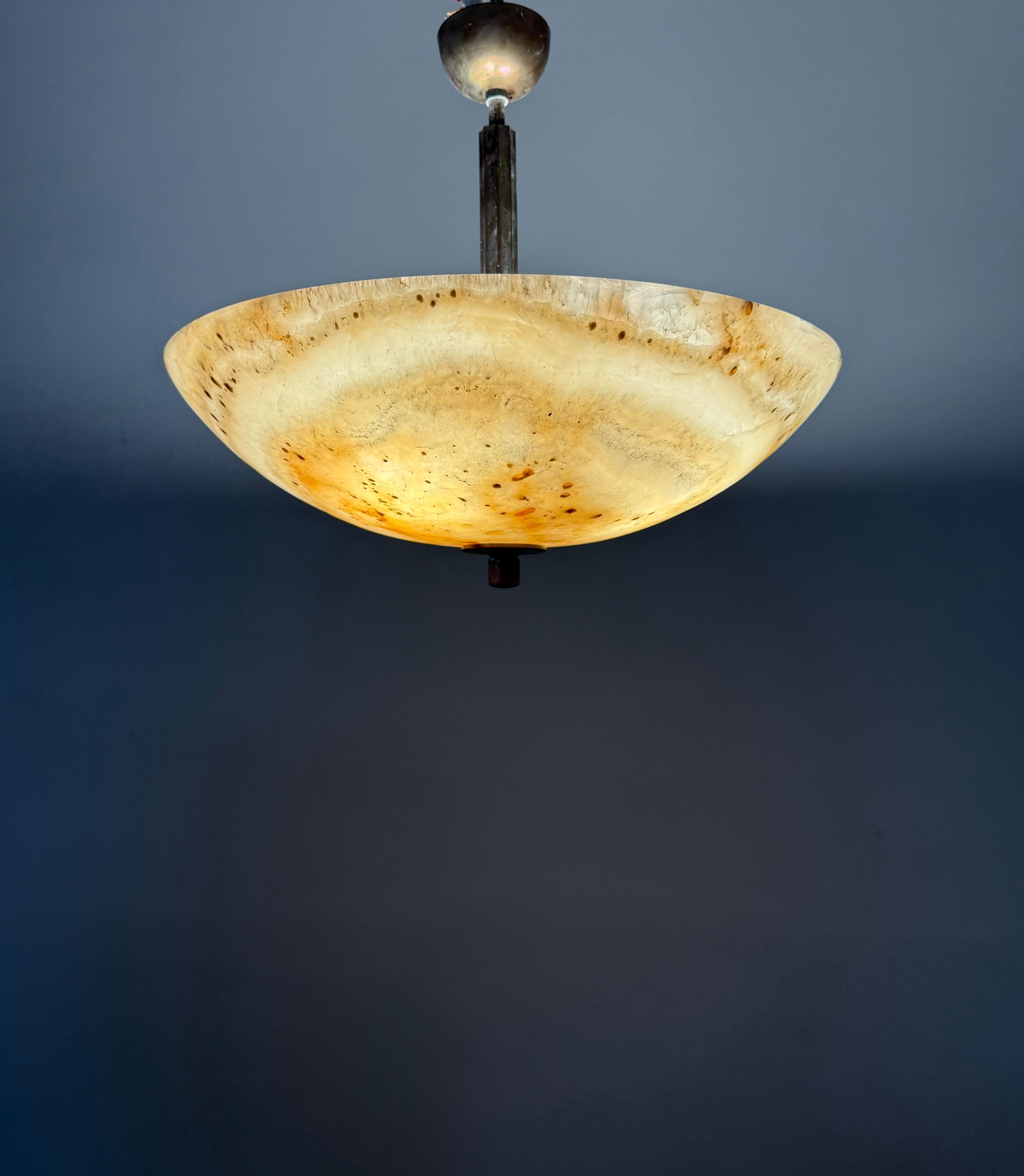 Grande ciondolo in stile Art Déco con paralume in alabastro tipo Giove in vendita 8