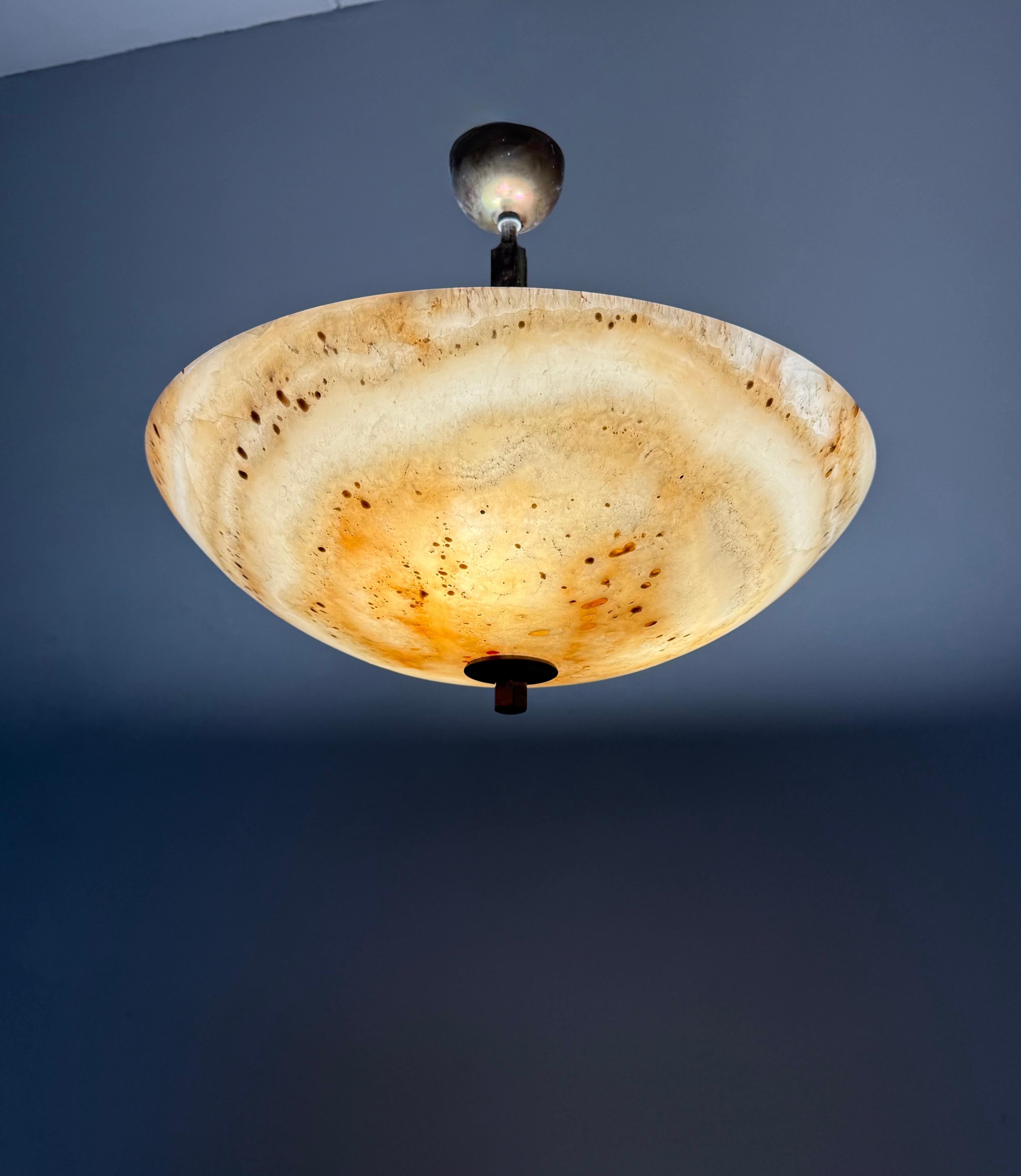 Grande ciondolo in stile Art Déco con paralume in alabastro tipo Giove in vendita 9