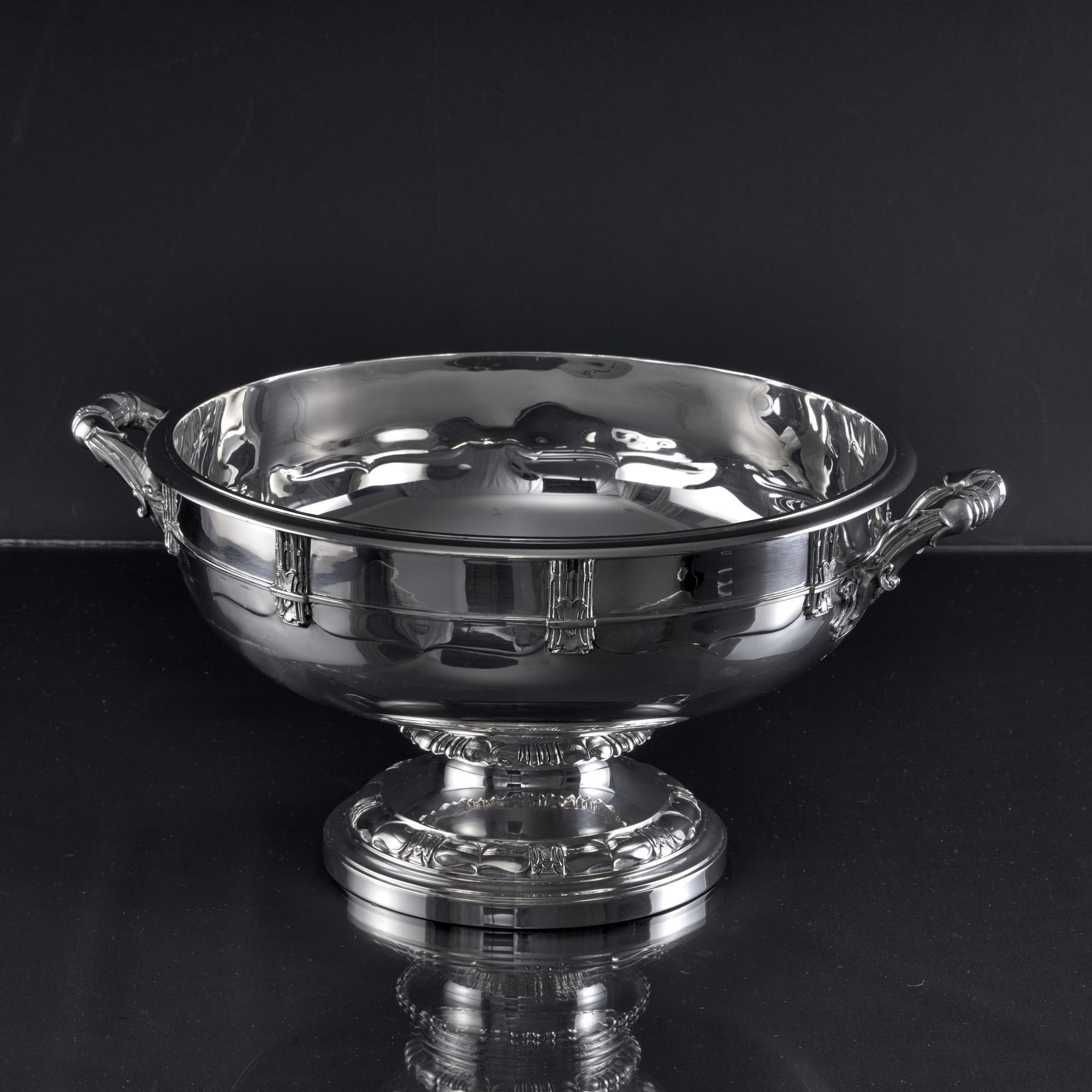 Sterling Silver Art Deco style silver bowl For Sale