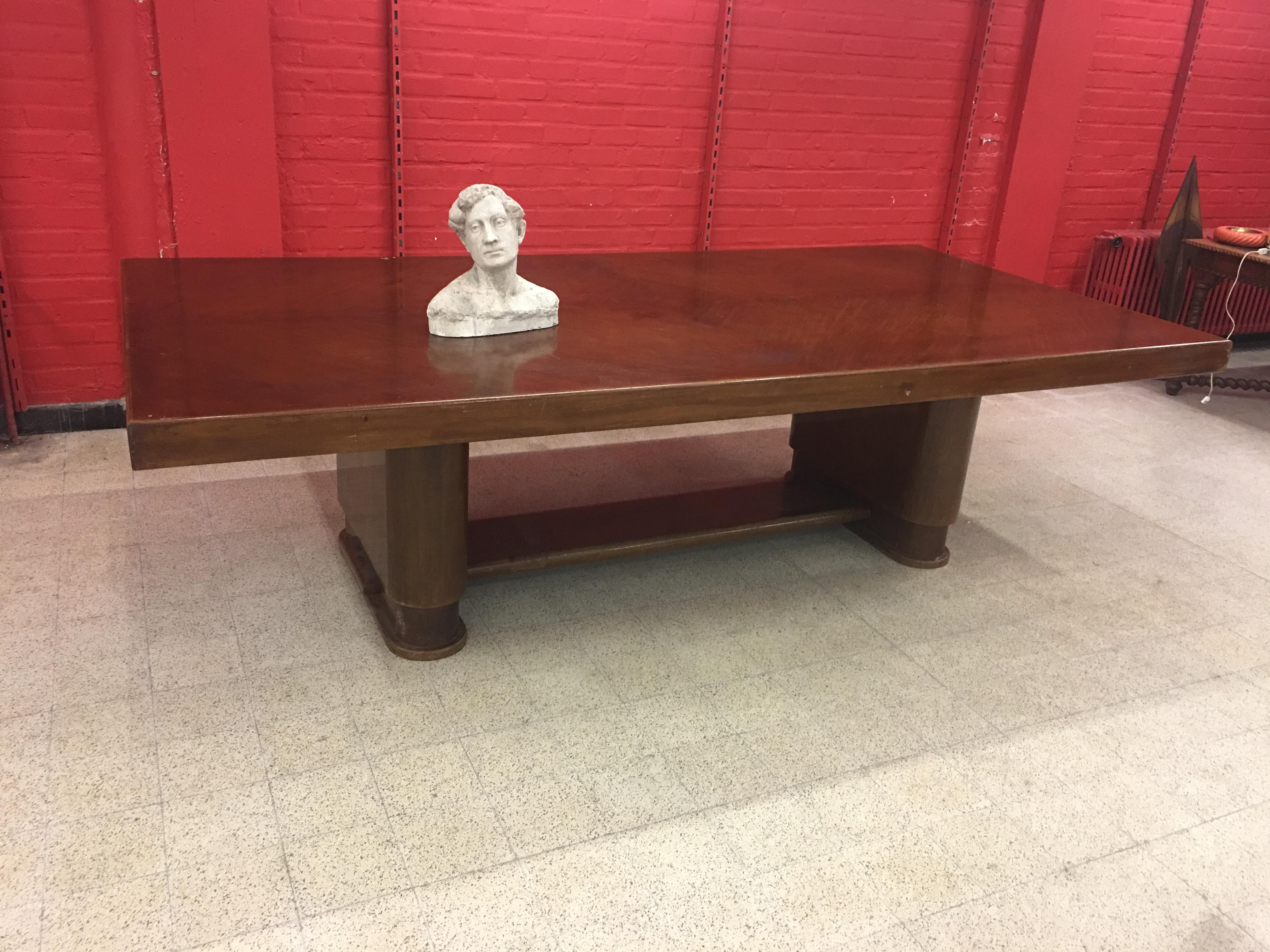 Large Art Deco table in mahogany and mahogany veneer, circa 1930
good general condition, but many wormholes on the top.