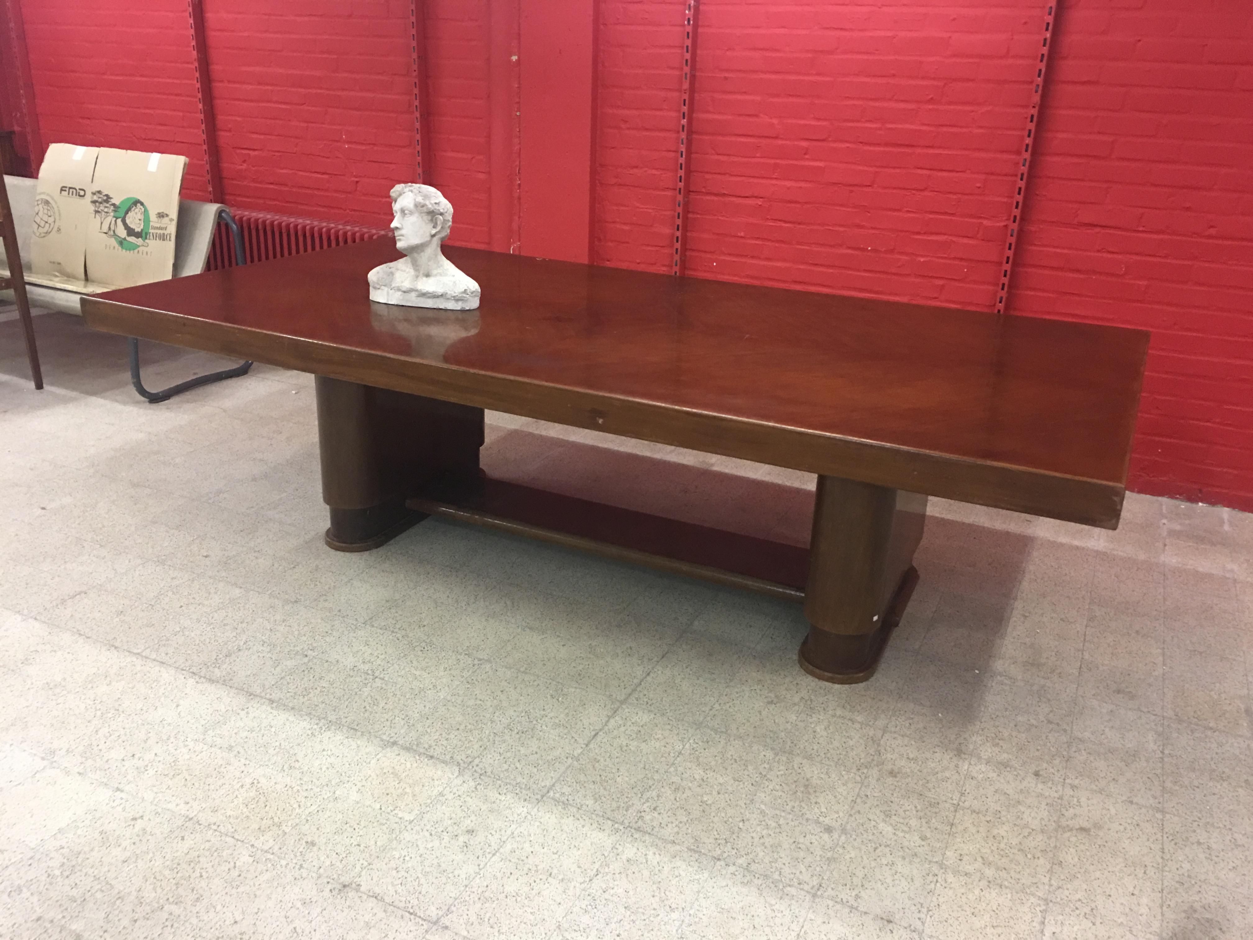 Large Art Deco Table in Mahogany and Mahogany Veneer, circa 1930 In Fair Condition For Sale In Saint-Ouen, FR