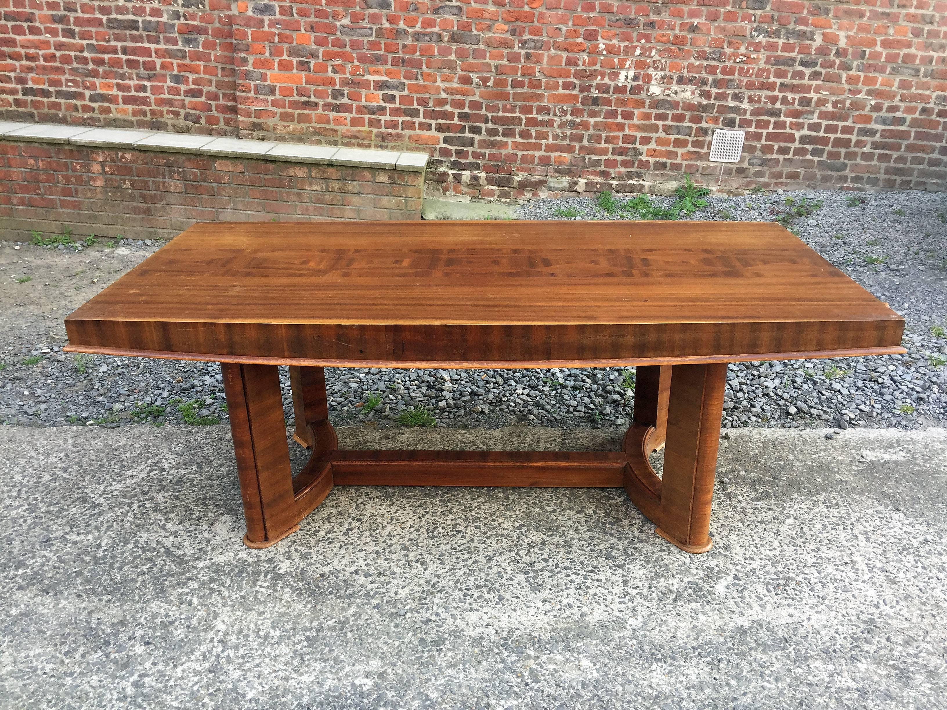 Mid-20th Century Large Art Deco Table in Mahogany, circa 1930 For Sale