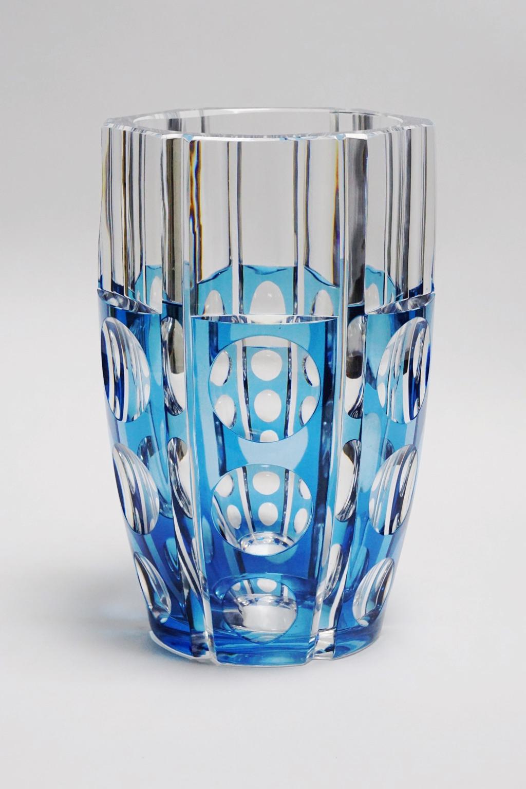 Hexagonal large Art Deco vase in thick glass flashed in light blue. “Cerbere” design by Charles Graffart (1883-1967), signed 