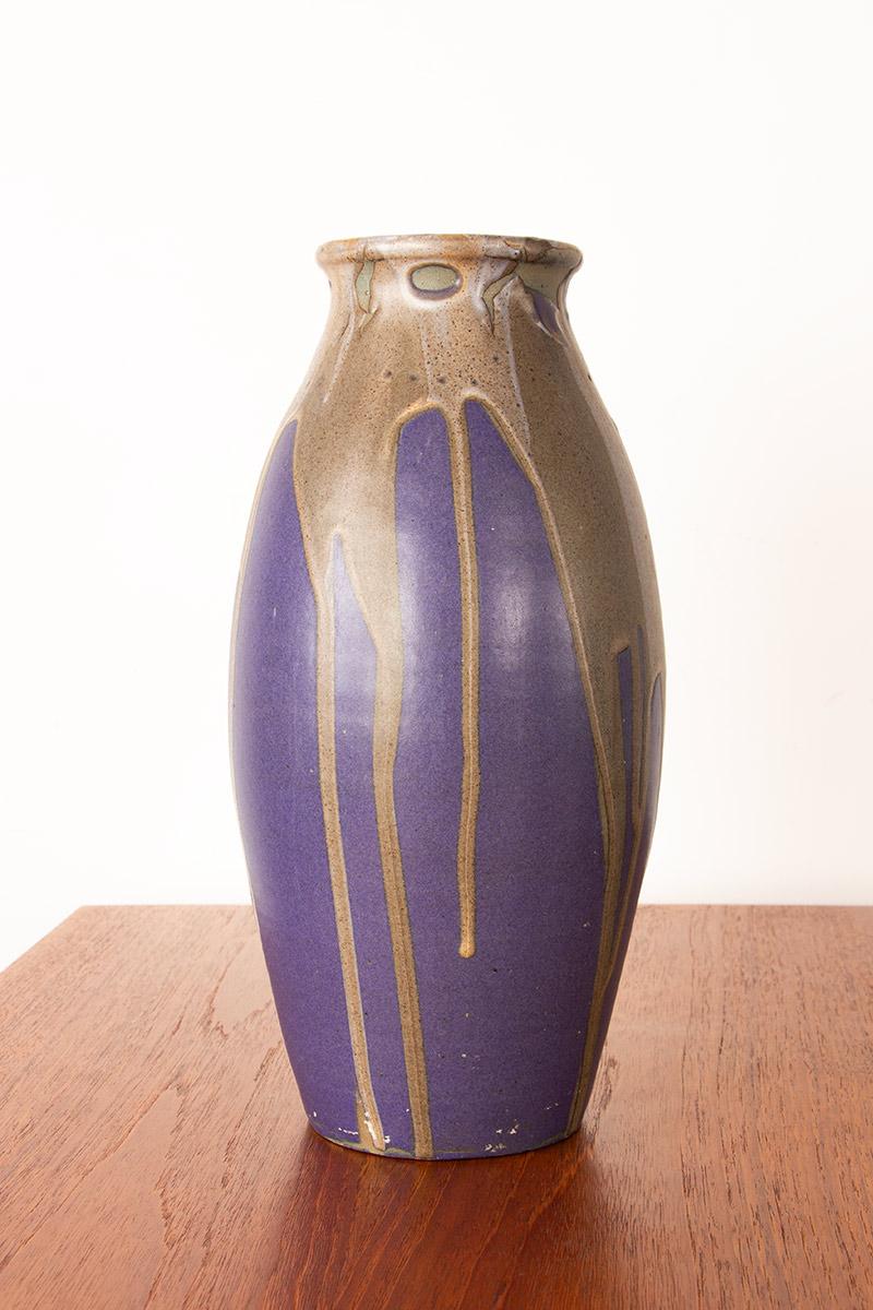 Große Art-déco-Vase aus violett glasierter Keramik von Léon Pointu, Grès de Puisaye, 19 (Frühes 20. Jahrhundert) im Angebot