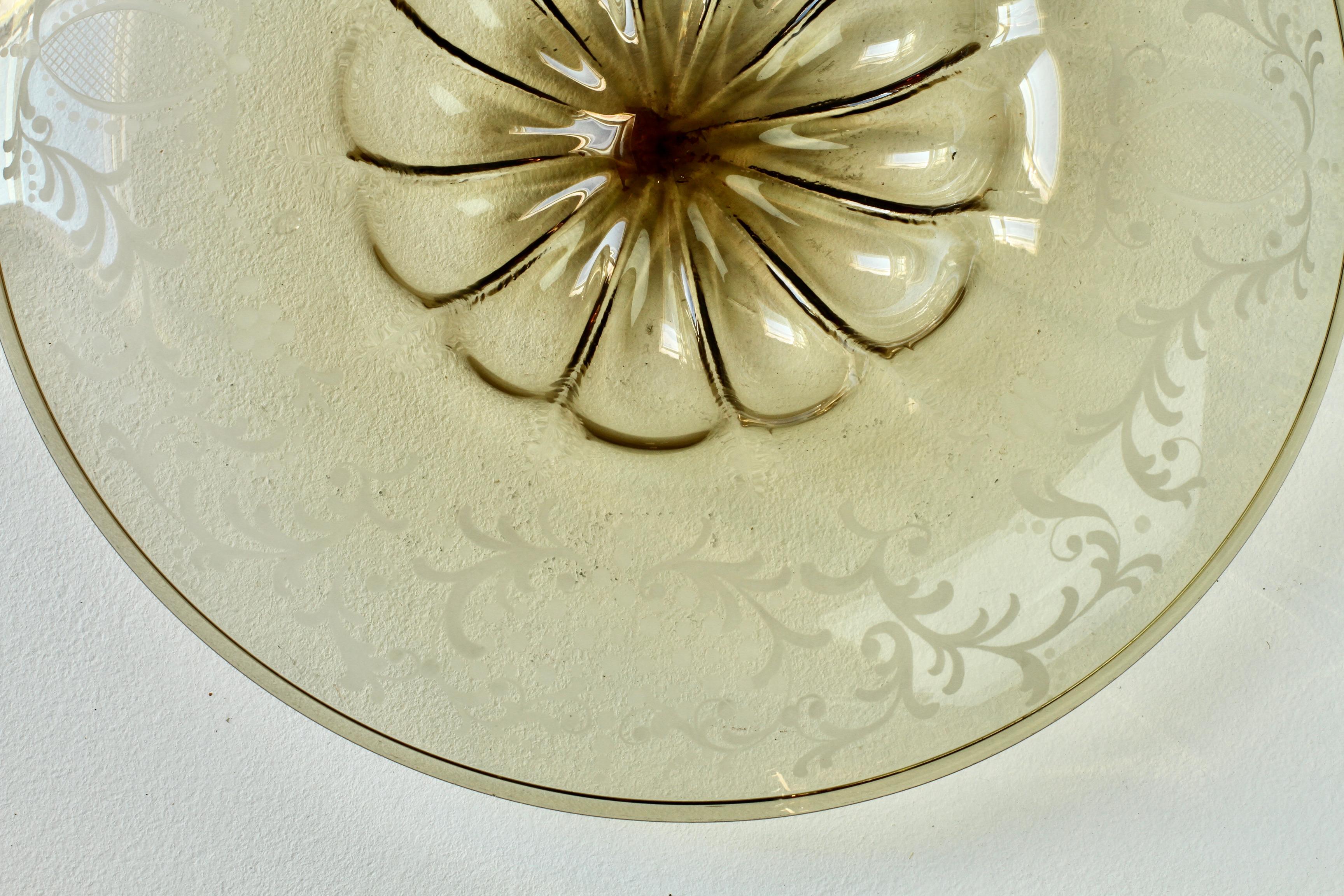 Grand bol ou plat Art Déco en verre de Murano gravé et gravé de topazes vénitiennes, années 1930 en vente 2