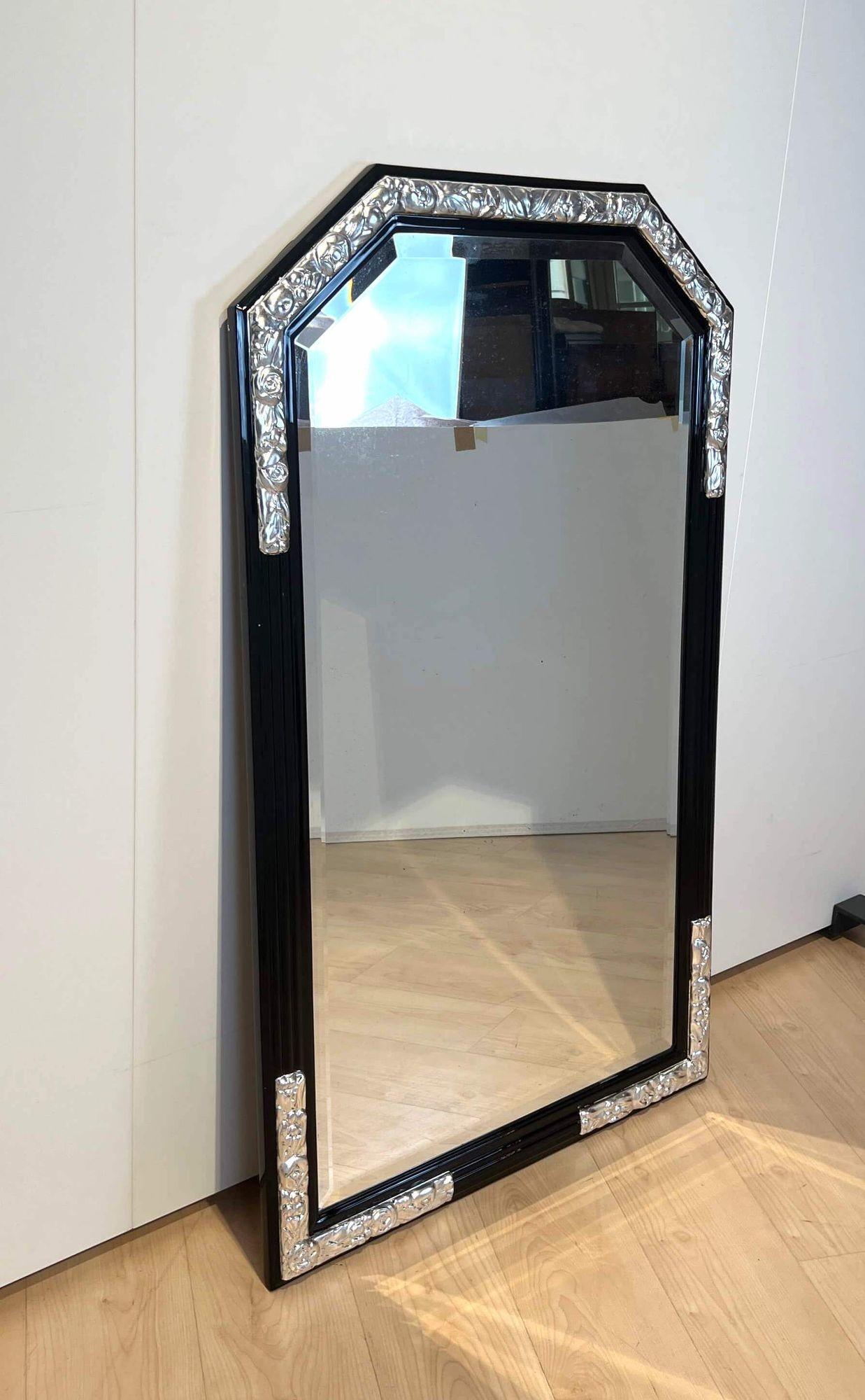French Large Art Deco Wall Mirror, Black Lacquer on Oak, Silver Leaf, France circa 1930
