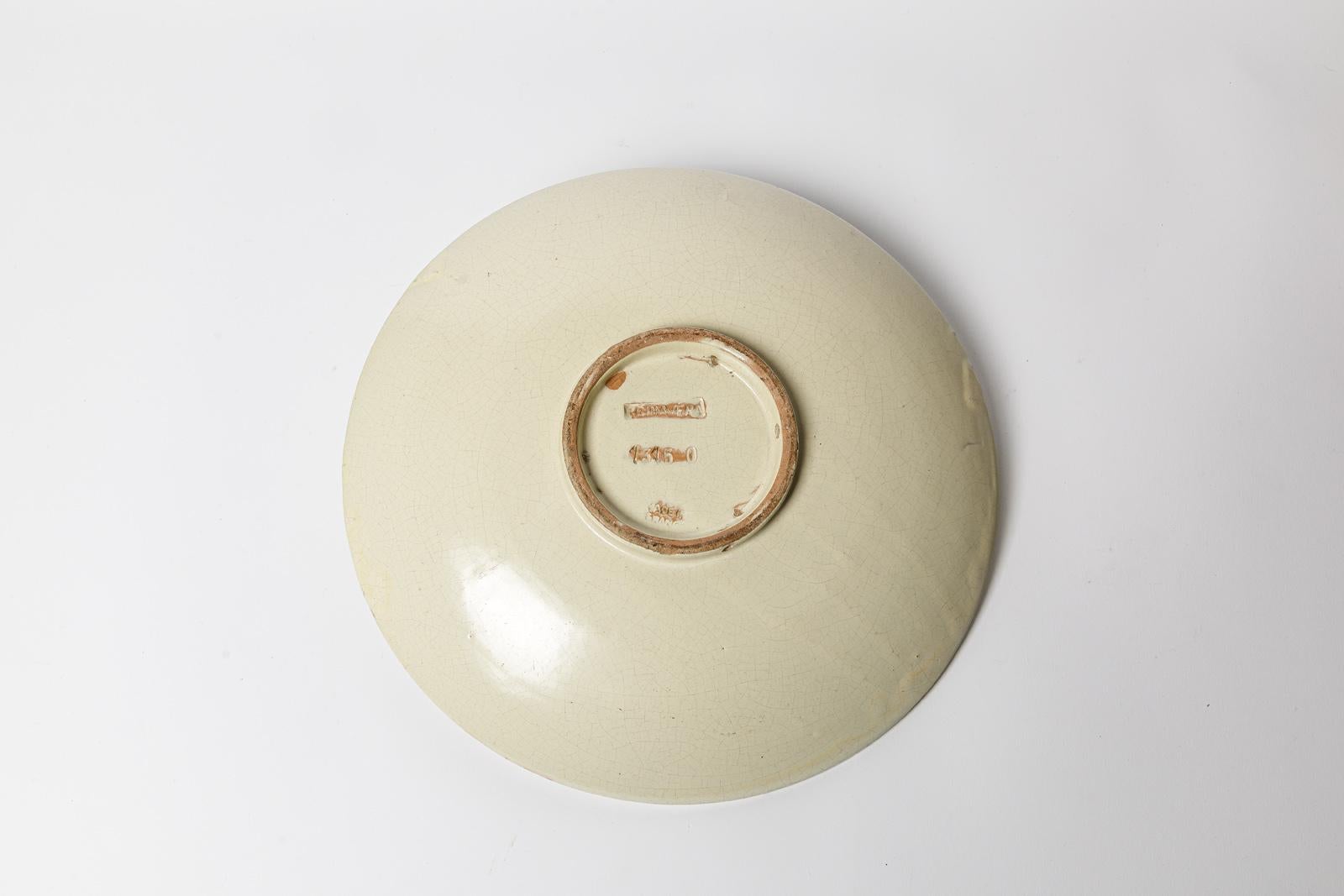 Großer weißer Keramikteller von Primavera um 1940 im Stil von Jean Besnard, Art Deco im Zustand „Hervorragend“ im Angebot in Neuilly-en- sancerre, FR