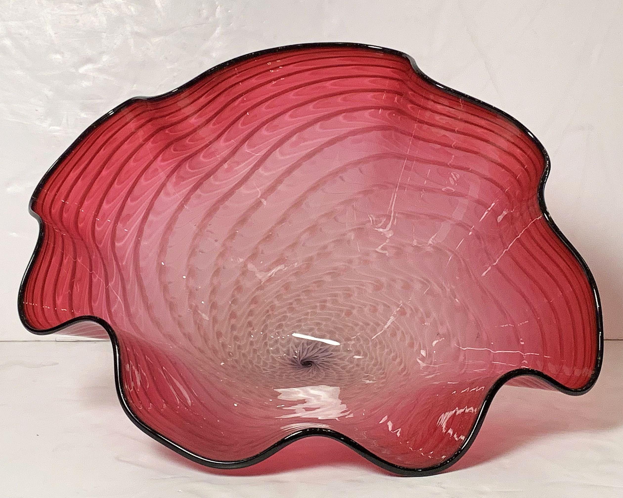American Large Art Glass Bowl in the Manner of Dale Chihuly