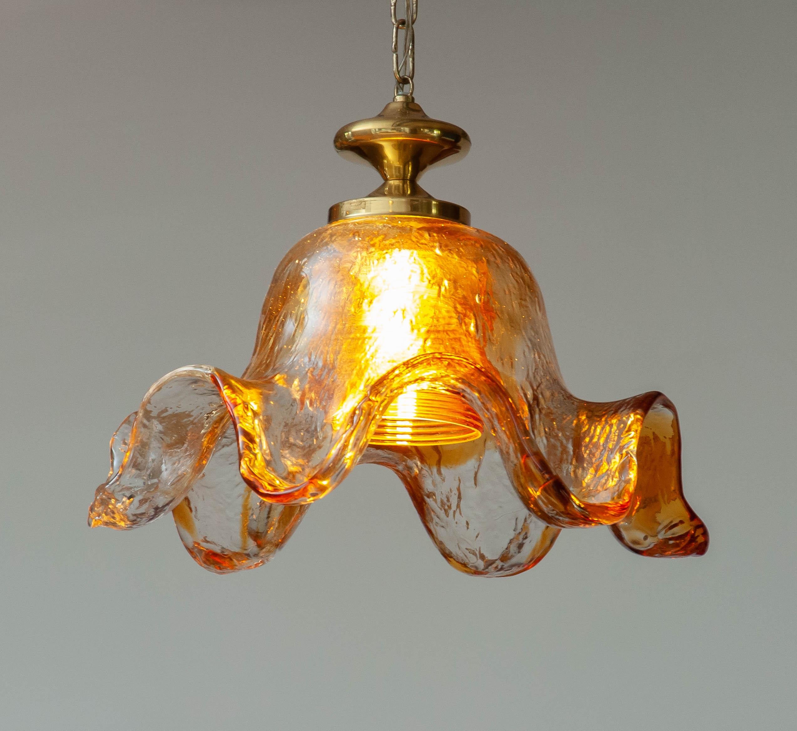 Scandinavian Modern Large Art Glass Chandelier Designed By Pertti Santalahti For Humppila Norway