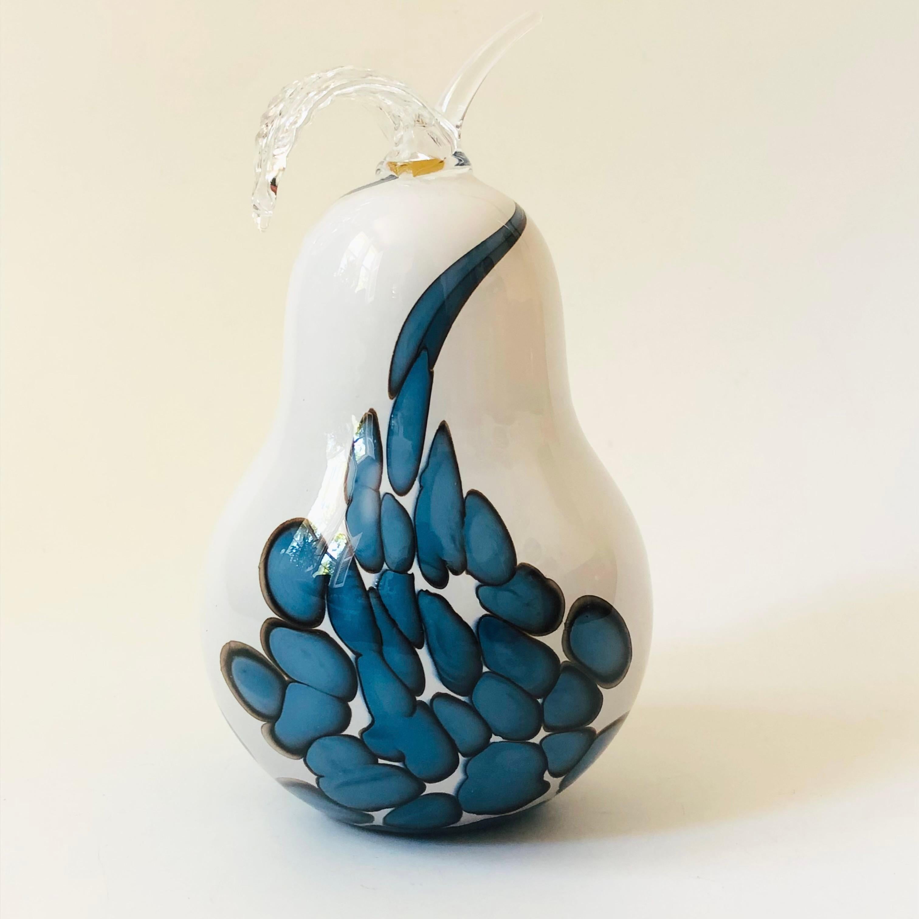 Grande poire d'art en verre de Zorza Pologne Bon état - En vente à Fairfield, CA