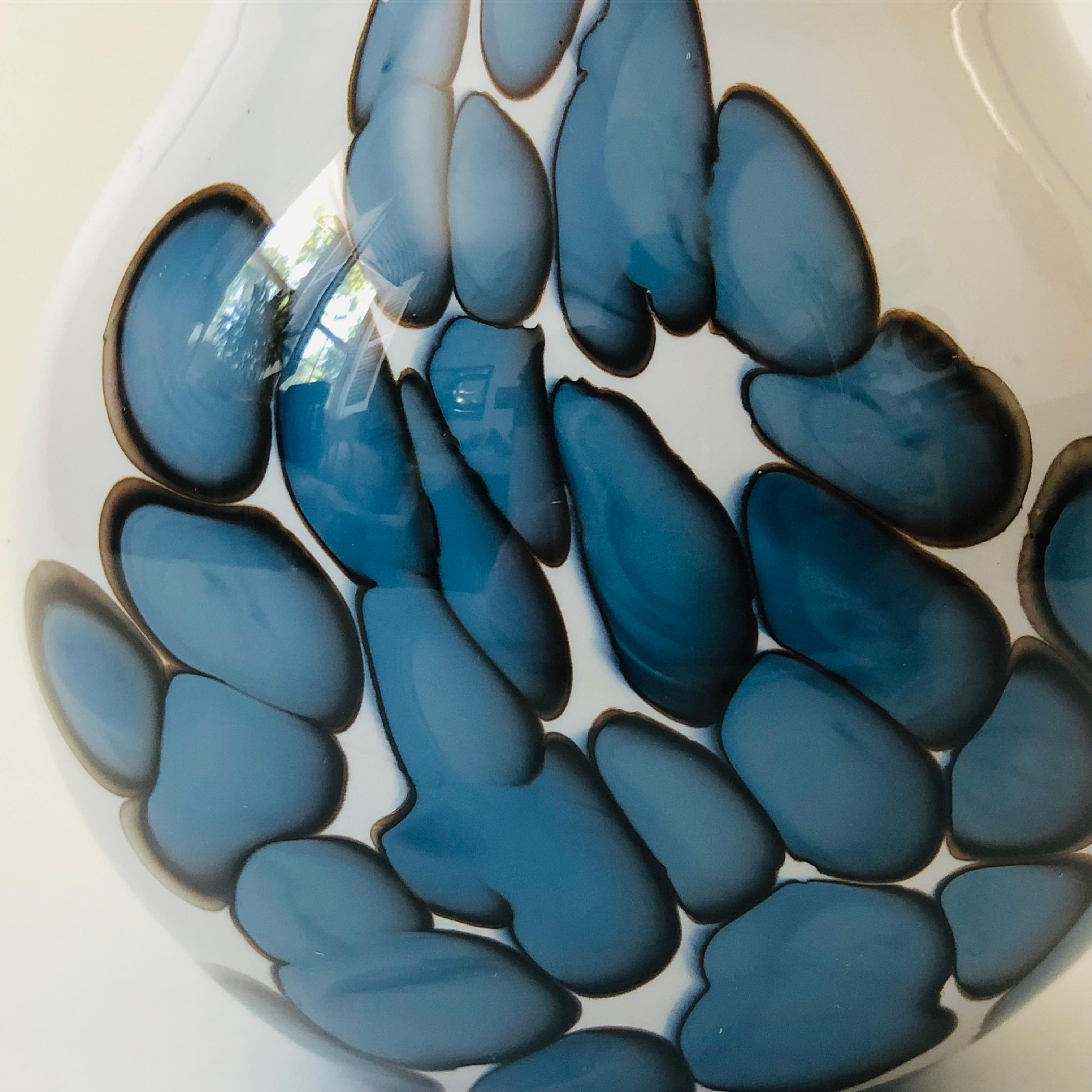 20ième siècle Grande poire d'art en verre de Zorza Pologne en vente