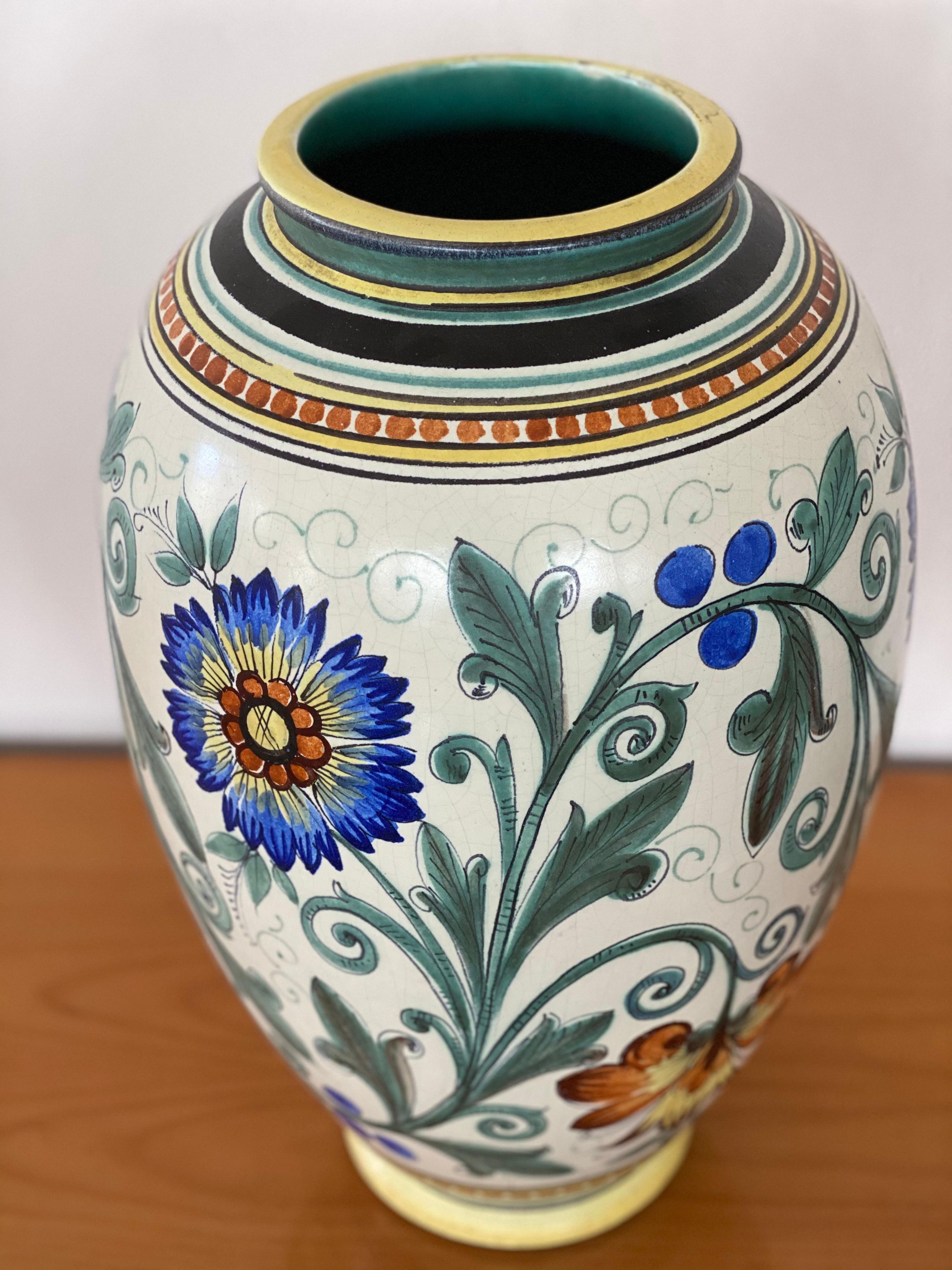1930s vase