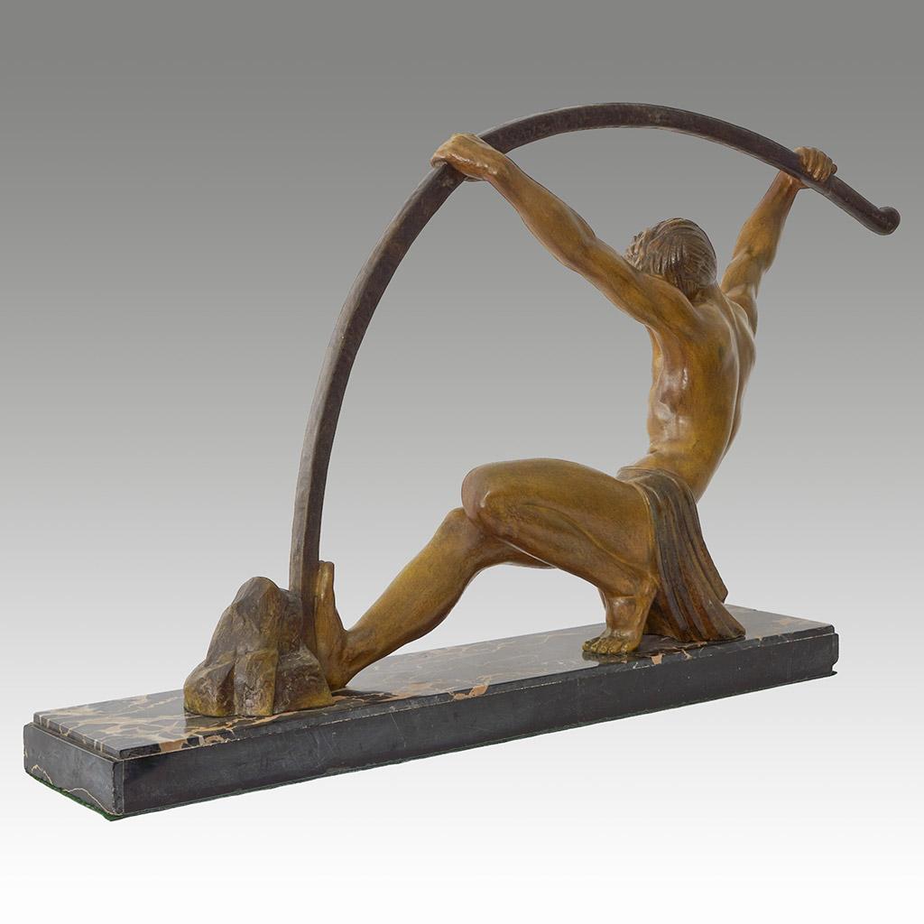 Français Grande sculpture d'art en métal de Chiparus représentant un homme athlétique pliant une barre en métal en vente