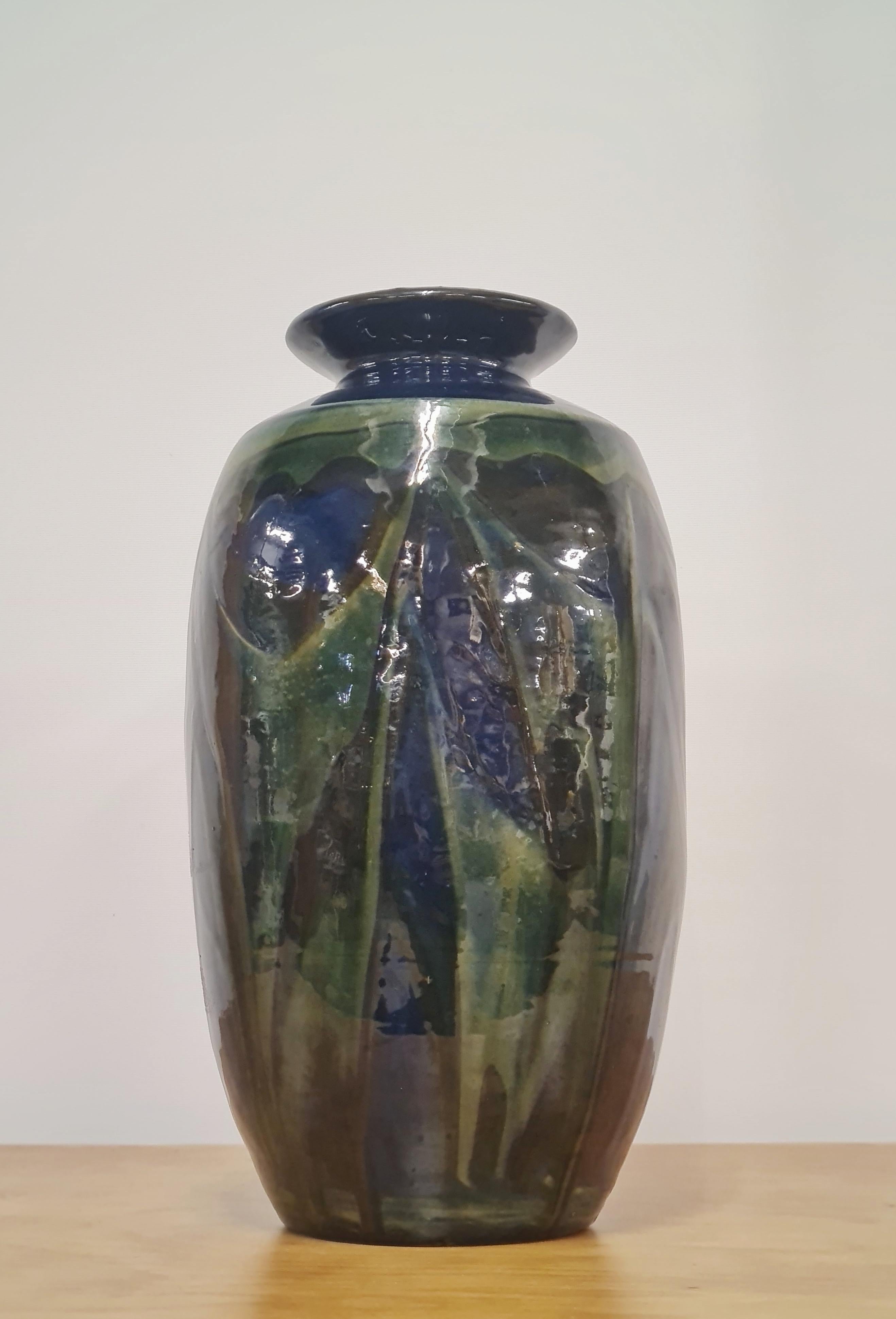 Grand vase Art nouveau à glaçure bleue et verte par Herman Kähler, Danemark c. 1900 en vente 1