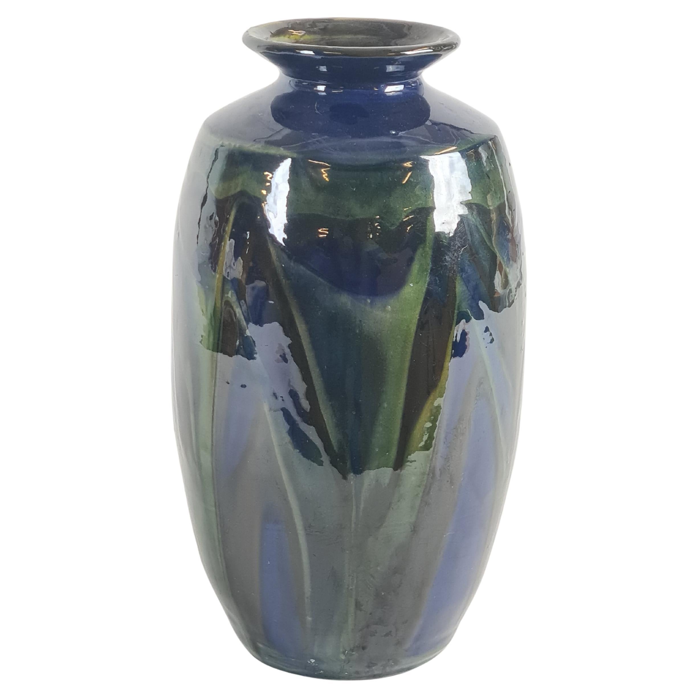 Grande vaso Art Nouveau smaltato in blu e verde di Herman Kähler, Danimarca, 1900 ca.