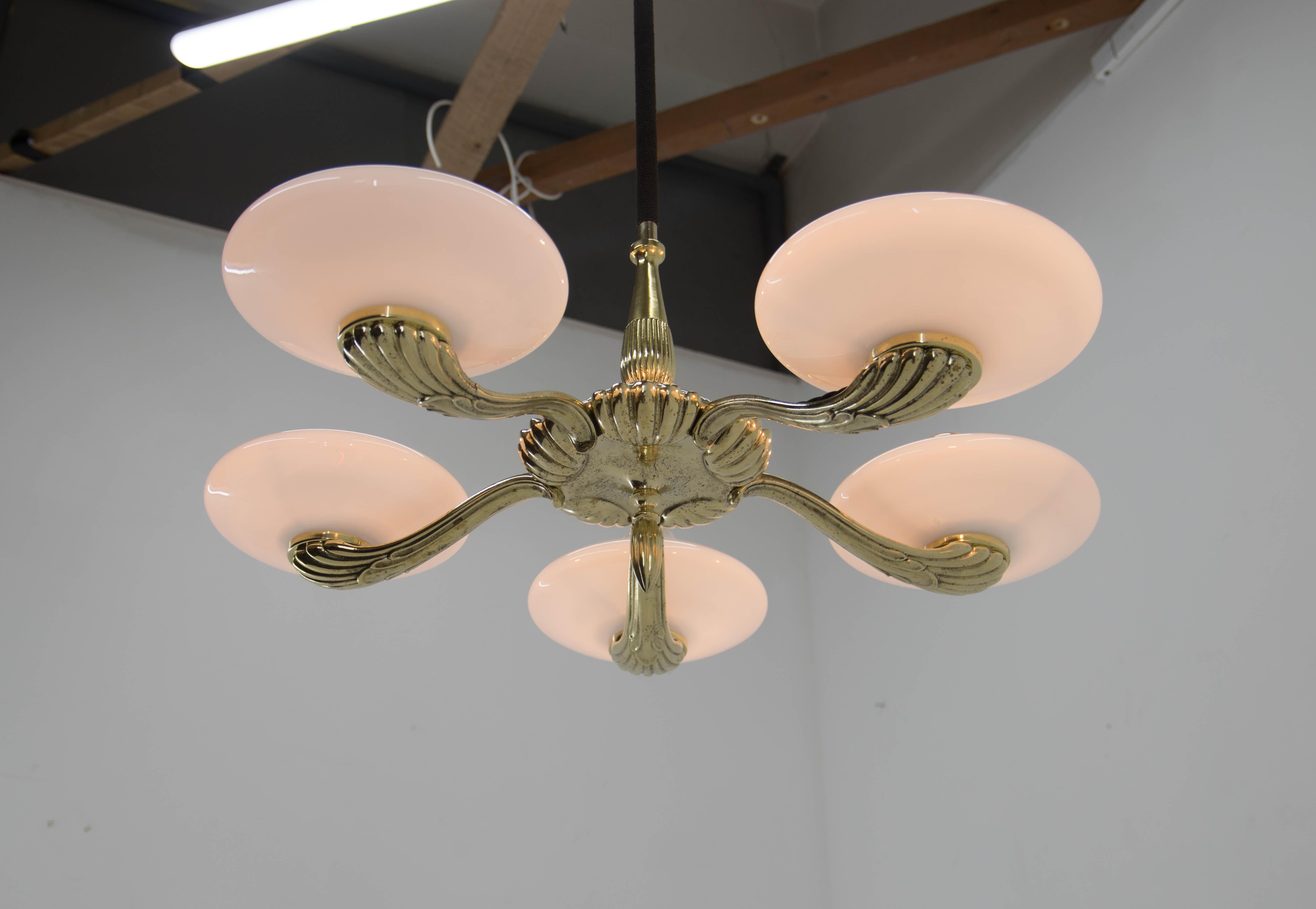Large Art Nouveau Brass and Glass Chandelier, 1910s, Restored For Sale 2
