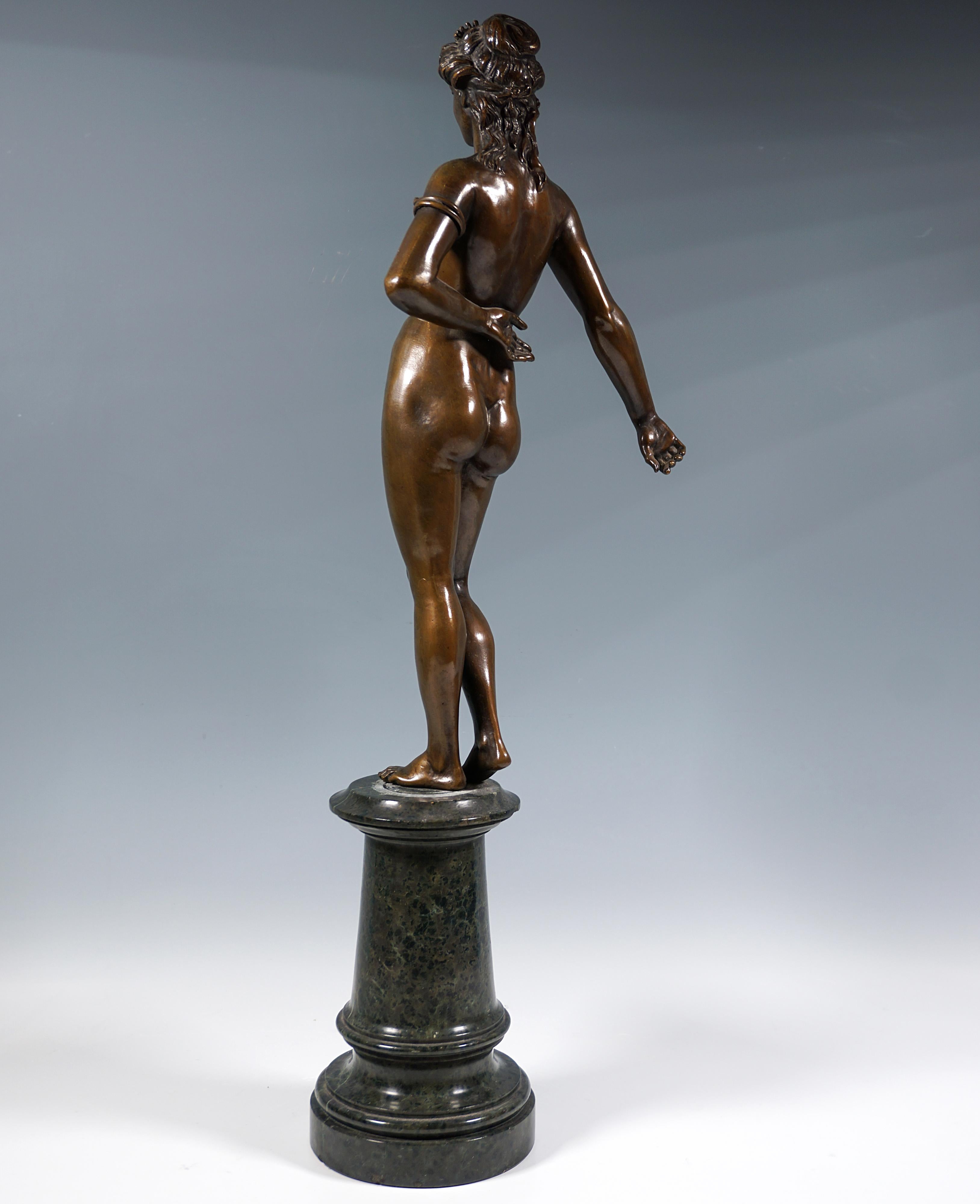 Gran figura Art Nouveau de bronce, desnuda sobre pedestal de mármol, Viena, hacia 1900 Austríaco en venta