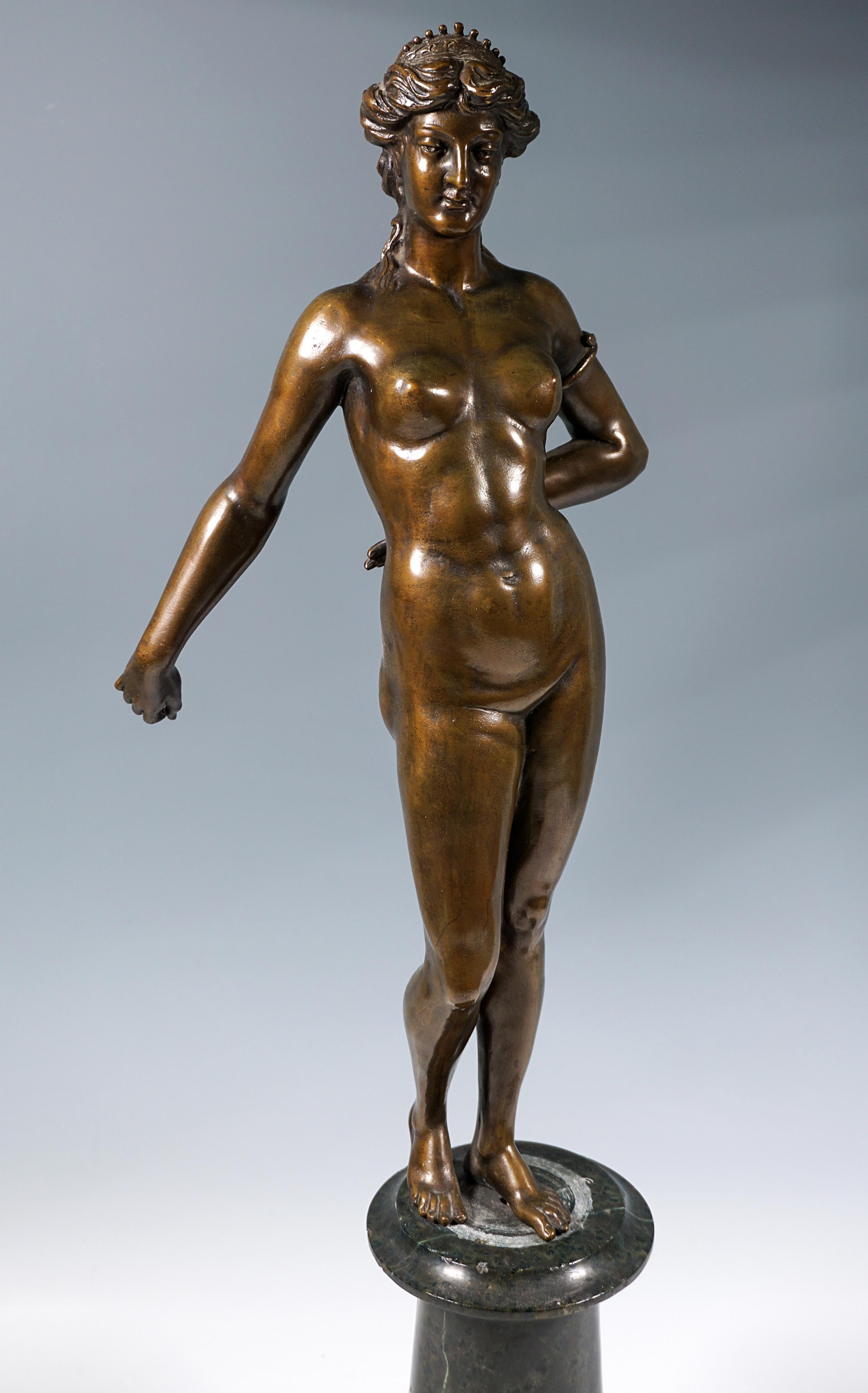 Gran figura Art Nouveau de bronce, desnuda sobre pedestal de mármol, Viena, hacia 1900 en Bueno estado para la venta en Vienna, AT