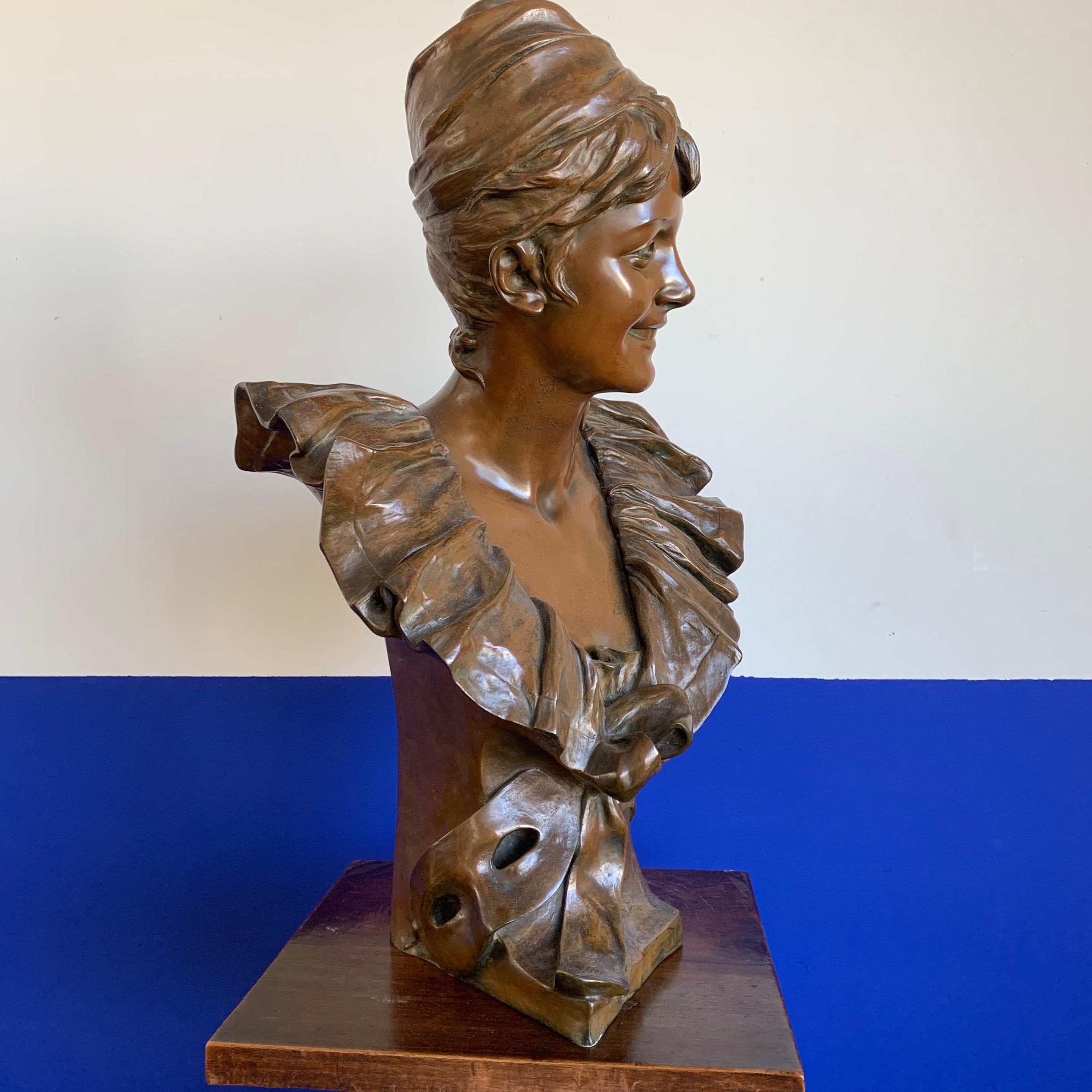 Grande sculpture de buste de femme en bronze Art Nouveau de Georges Van der Straeten, Paris Excellent état - En vente à Lisse, NL