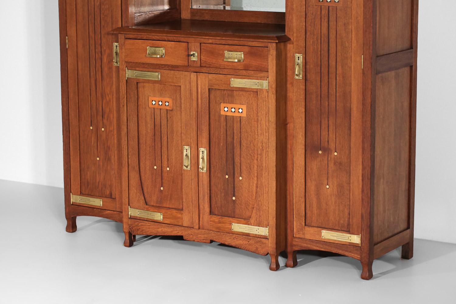 French large art nouveau buffet attributed of gustave serrurier bovy from the 1930s  For Sale
