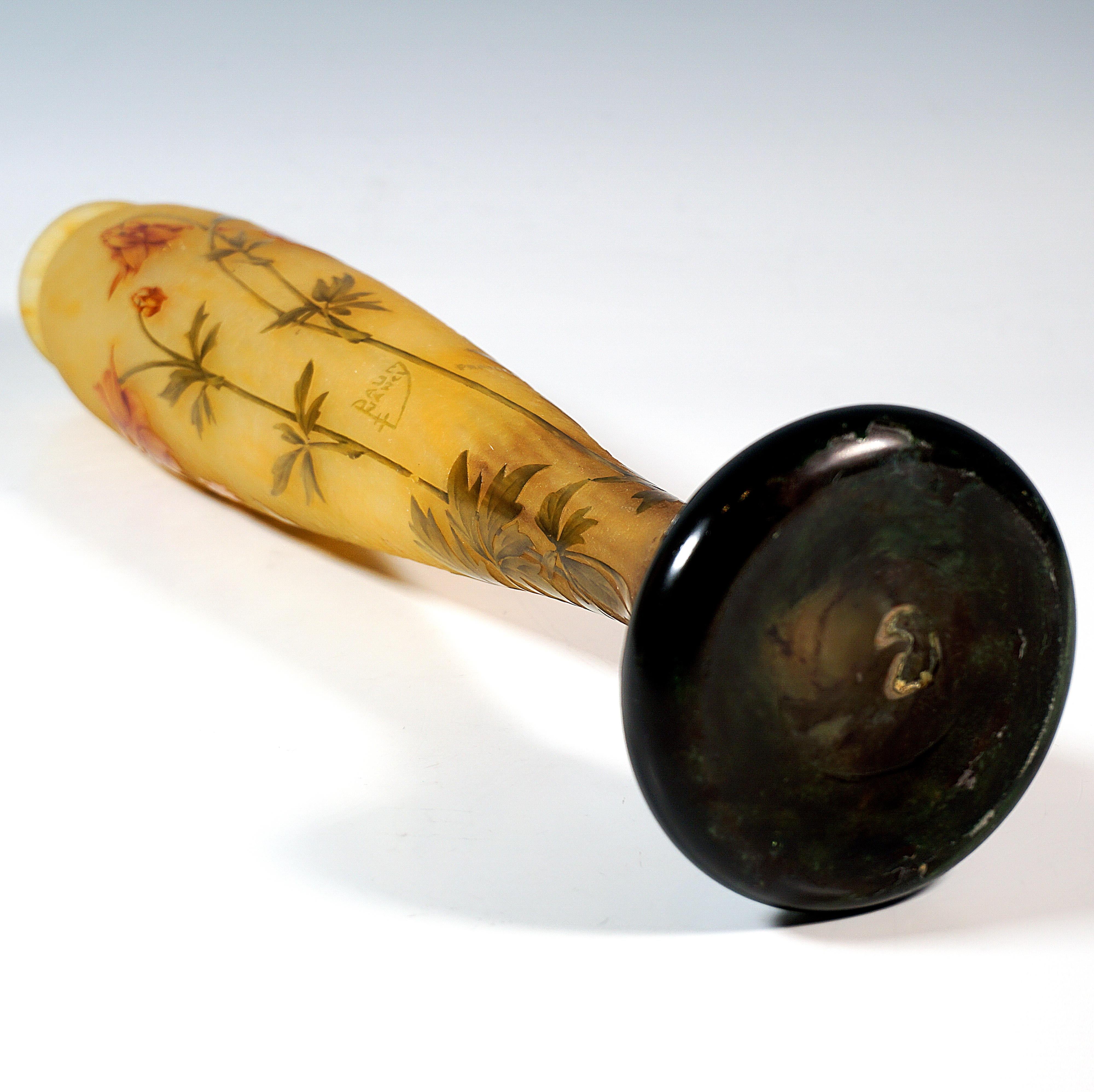 Grand vase simple Camée Art Nouveau 'Ancolie', Daum Nancy, France, Ca 1910/1915 Bon état - En vente à Vienna, AT