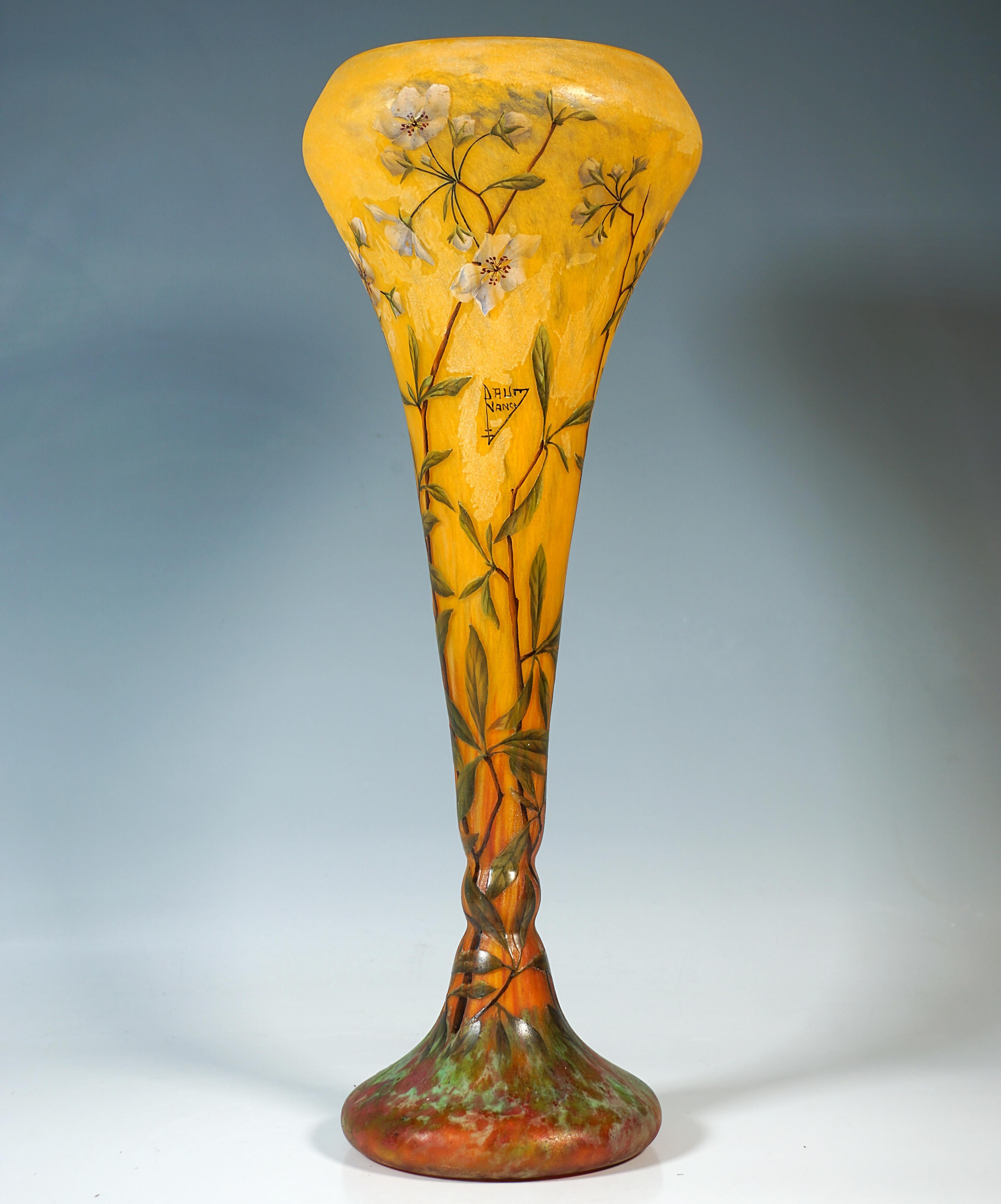 Große Jugendstil-Kamee-Vase 'Pommier en Fleurs', Daum Nancy, Frankreich, 1900/1905 (Art nouveau) im Angebot