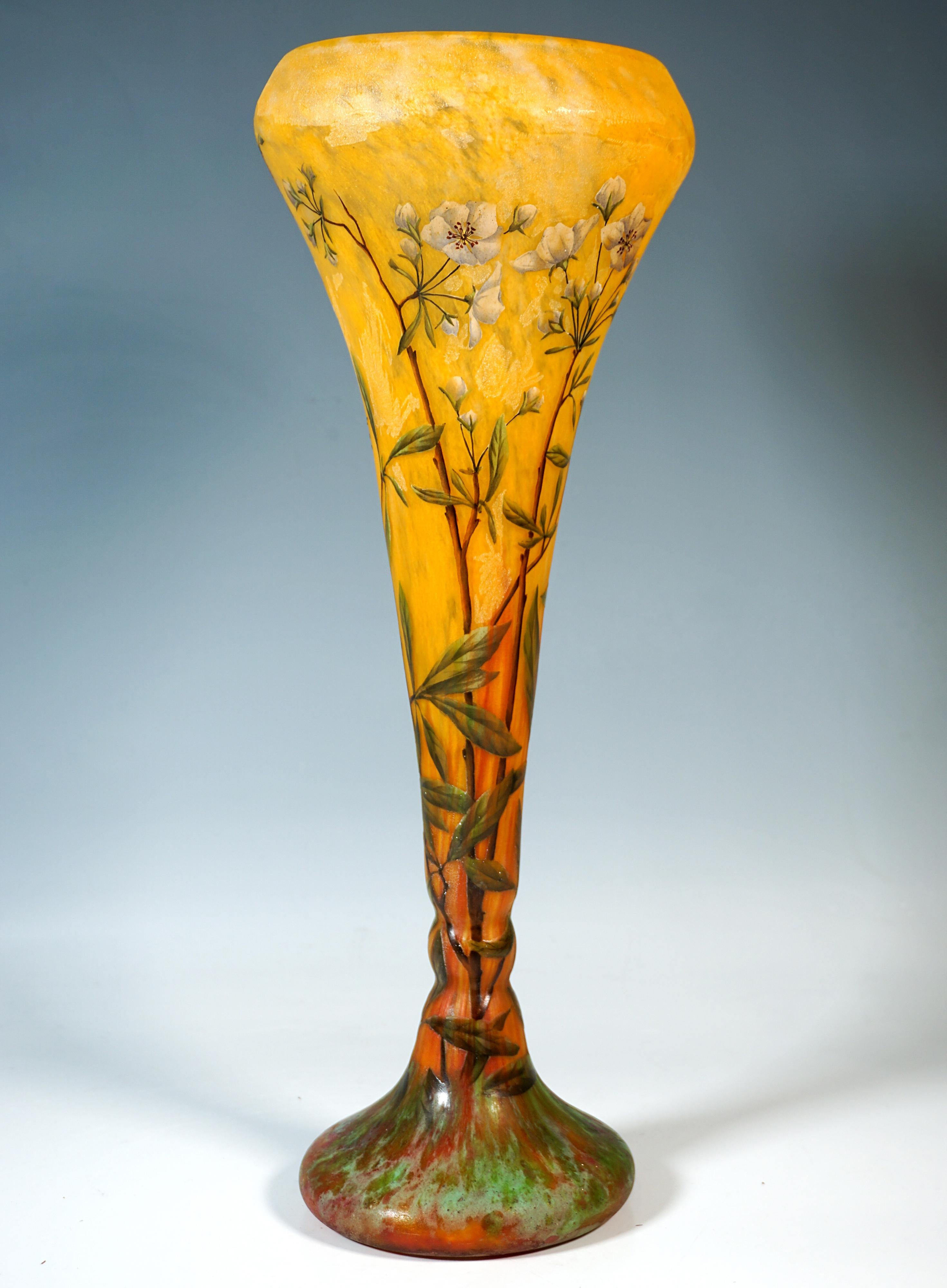 Große Jugendstil-Kamee-Vase 'Pommier en Fleurs', Daum Nancy, Frankreich, 1900/1905 (Französisch) im Angebot
