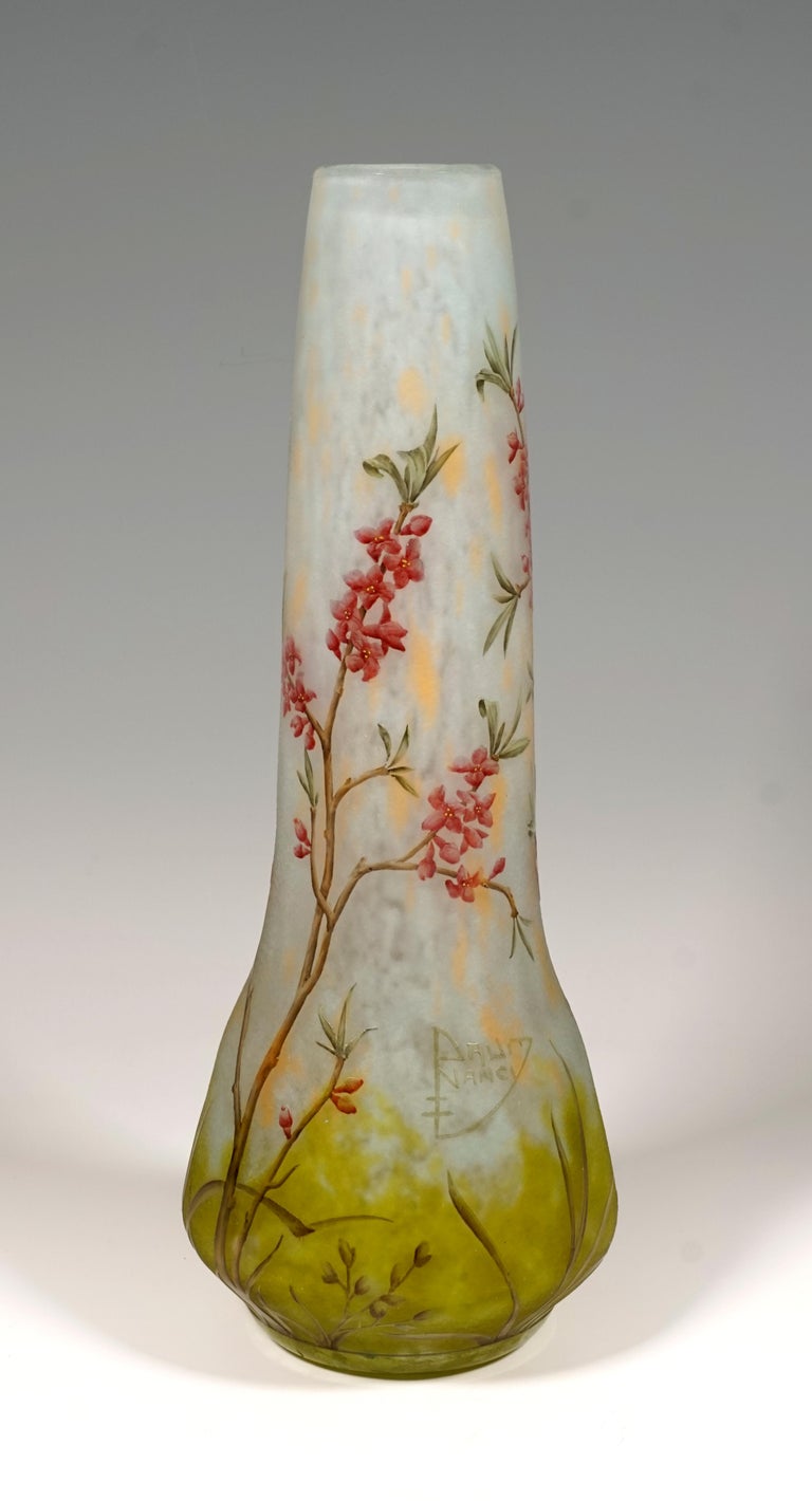 French Large Art Nouveau Cameo Vase with Oleander Decor, Daum Nancy, France, 1910/15 For Sale