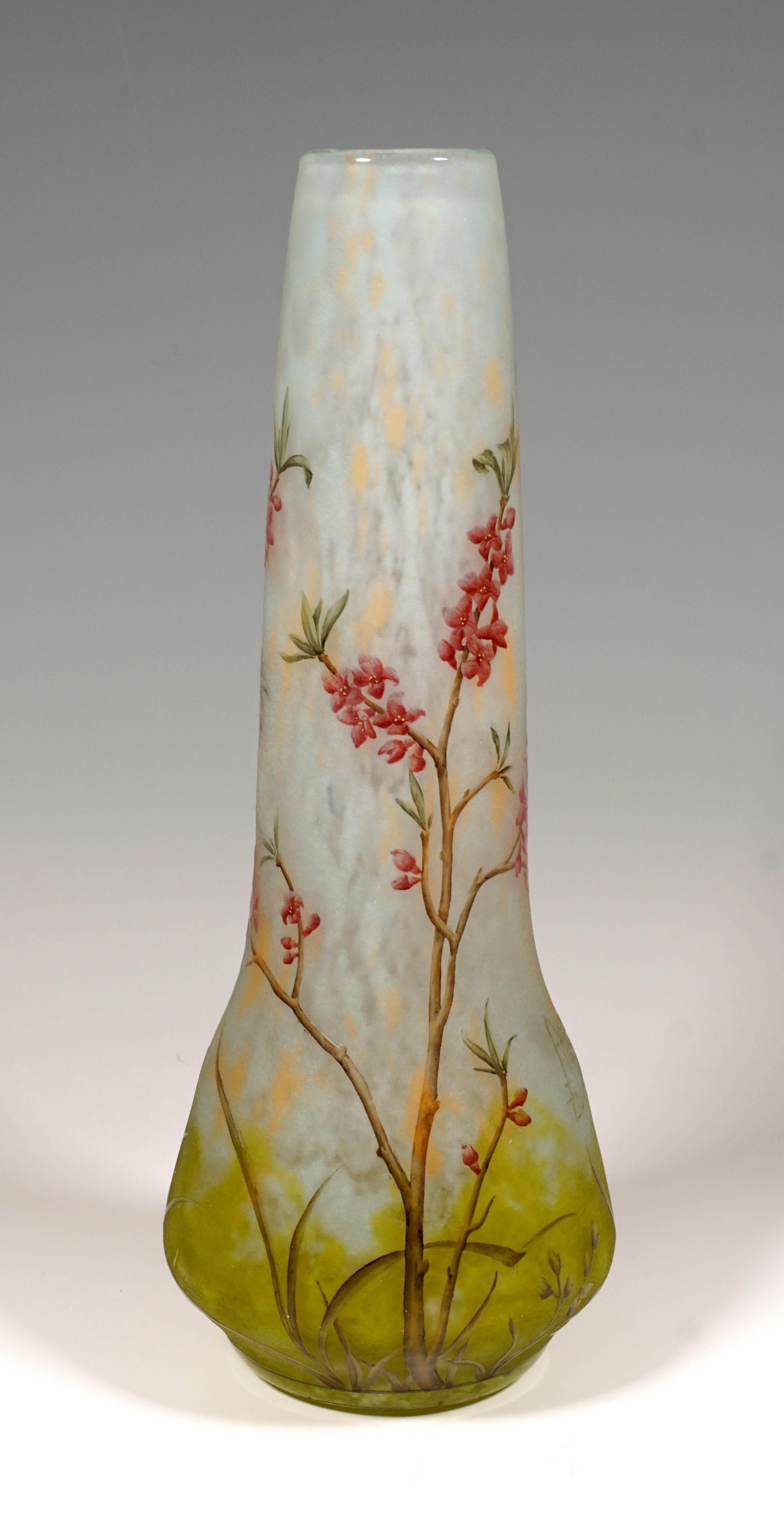 Gran jarrón camafeo Art Nouveau con decoración de Dafne, Daum Nancy, Francia, 1910/15 Grabado en venta