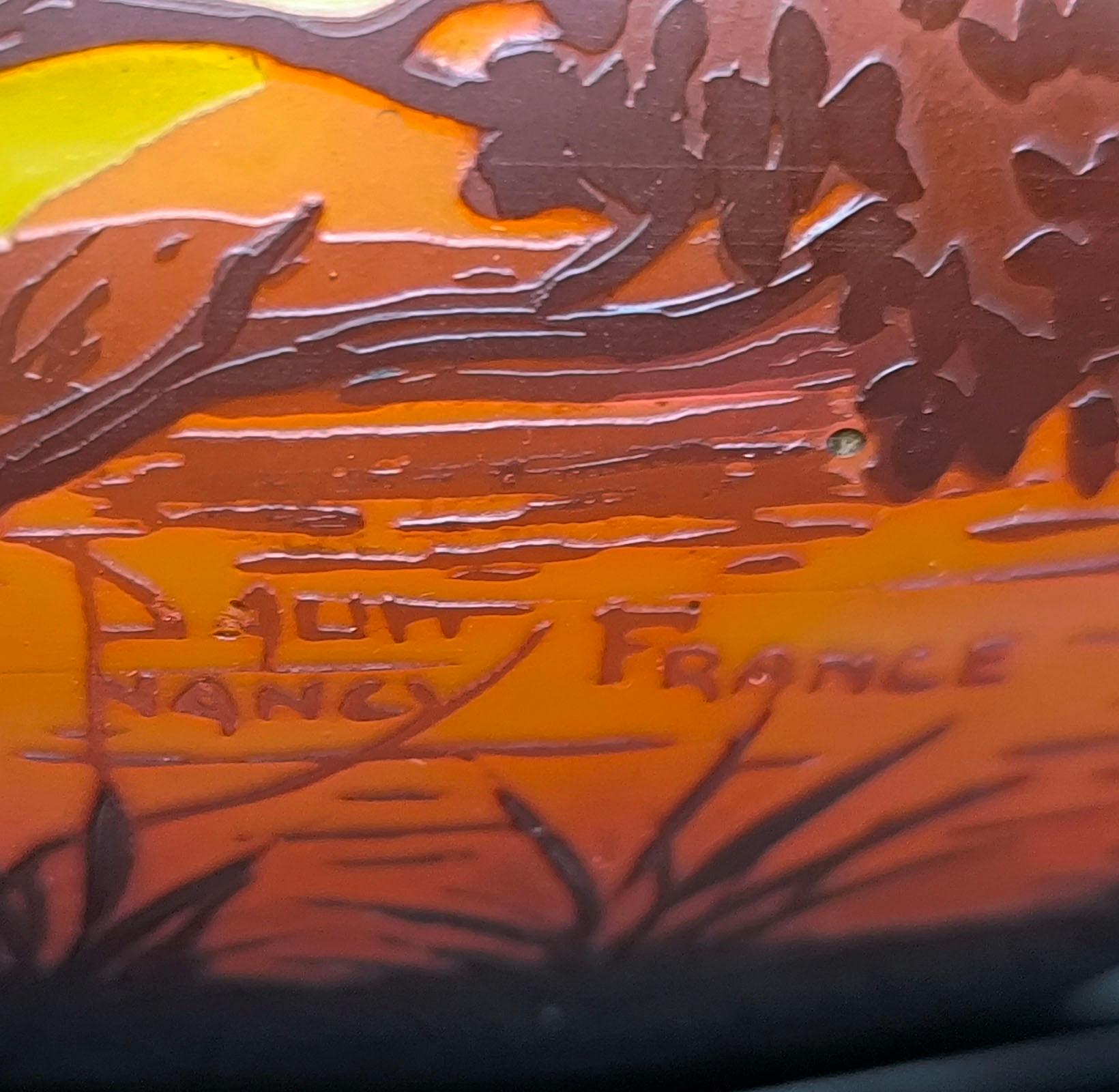 Grande ciotola a cammeo Art Nouveau Daum Nancy, 'Paysage de Verre' - Paesaggio lacustre in vendita 9