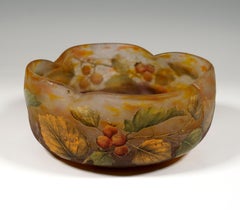 Large Art Nouveau Flower Bowl with Rose Hip Decor, Daum Nancy, France, 1900/05