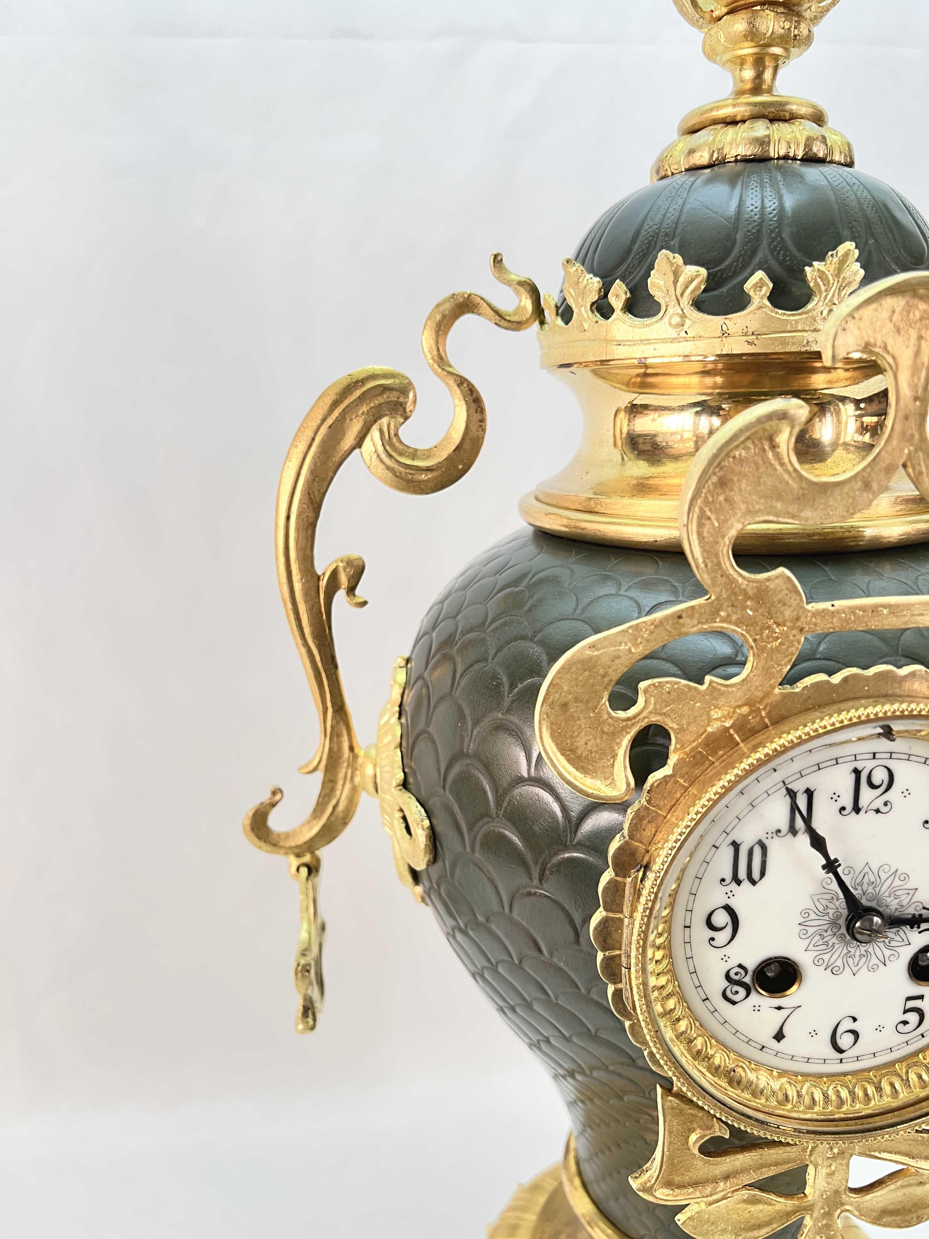Große Jugendstil-Uhr aus goldener Bronze, 1890er Jahre im Angebot 3