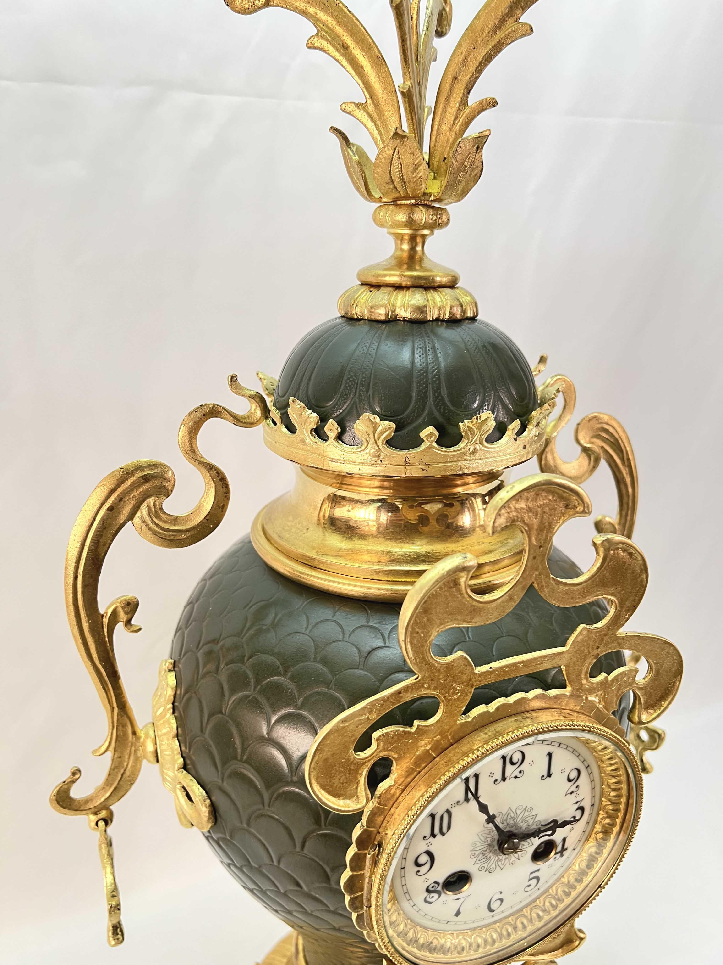Große Jugendstil-Uhr aus goldener Bronze, 1890er Jahre im Angebot 5