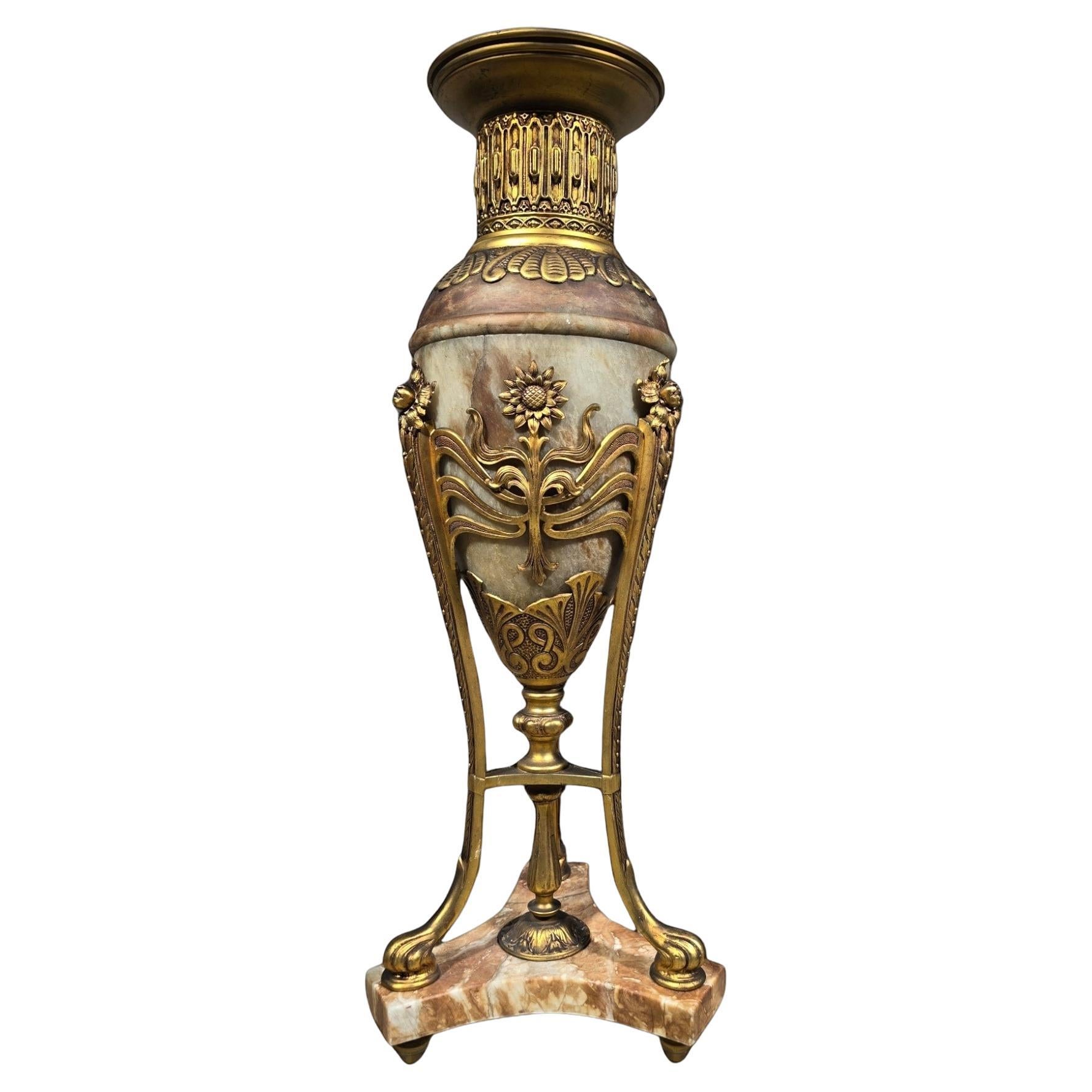 Large Art Nouveau Onyx and Bronze Vase - Late 19th Century