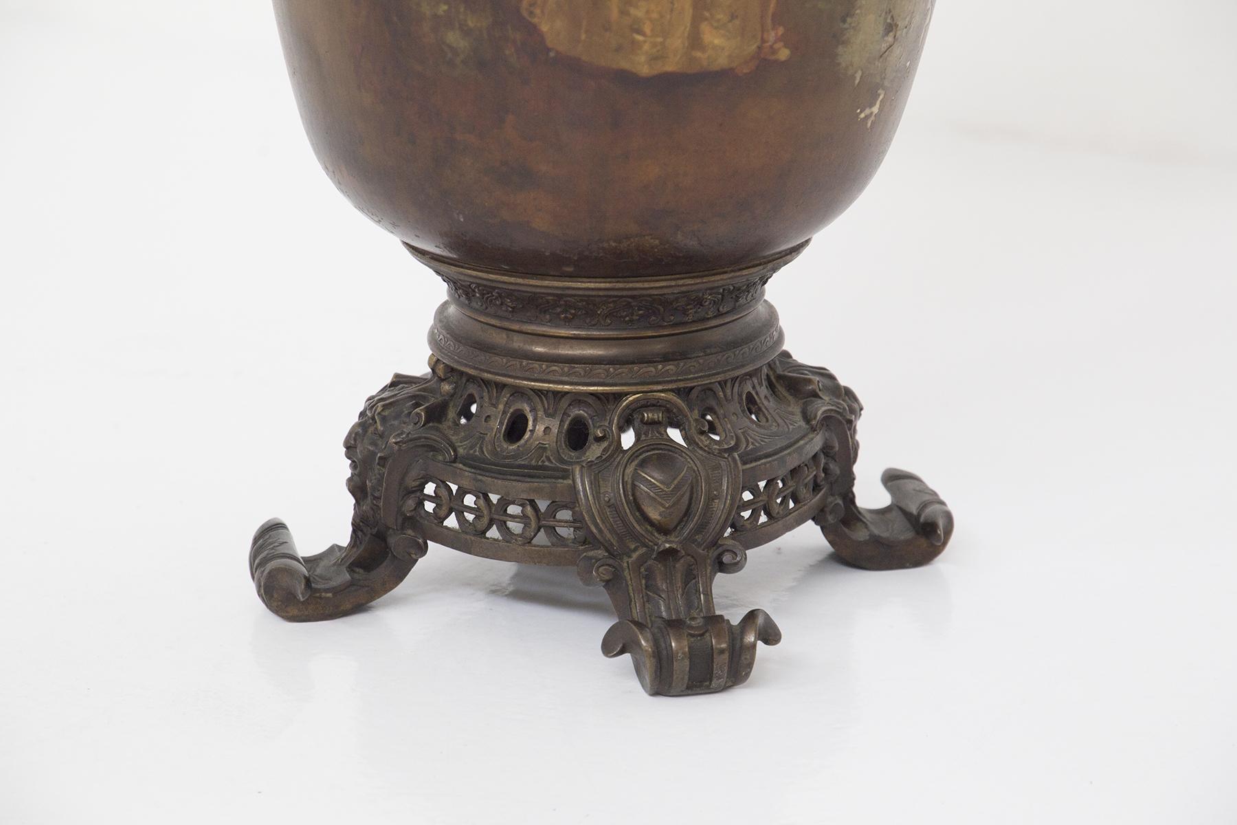 italien Grand vase en bronze peint de style Art nouveau en vente