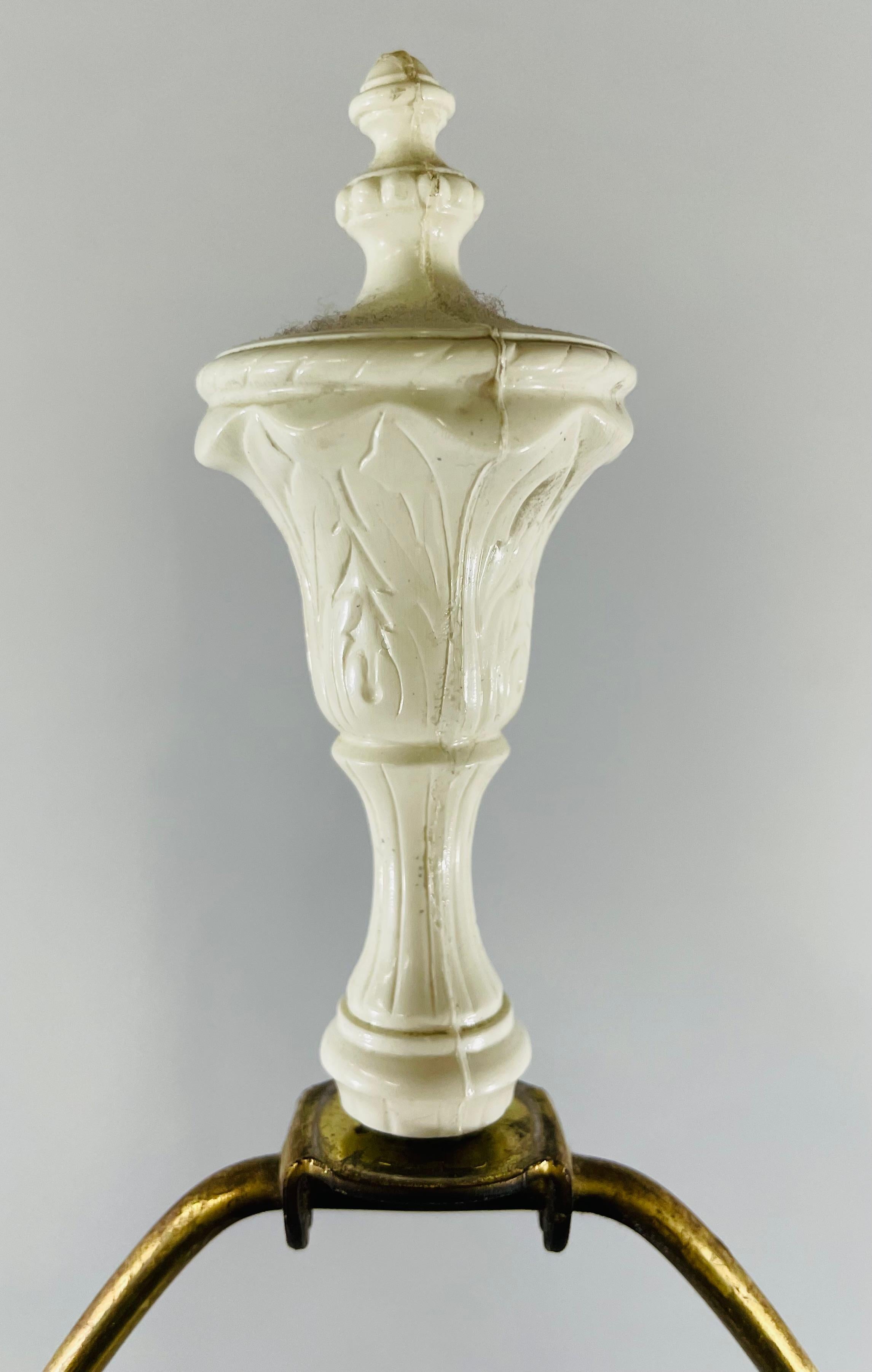 Américain Grande sculpture de nymphes féminines en porcelaine Art Nouveau par Granitex en vente
