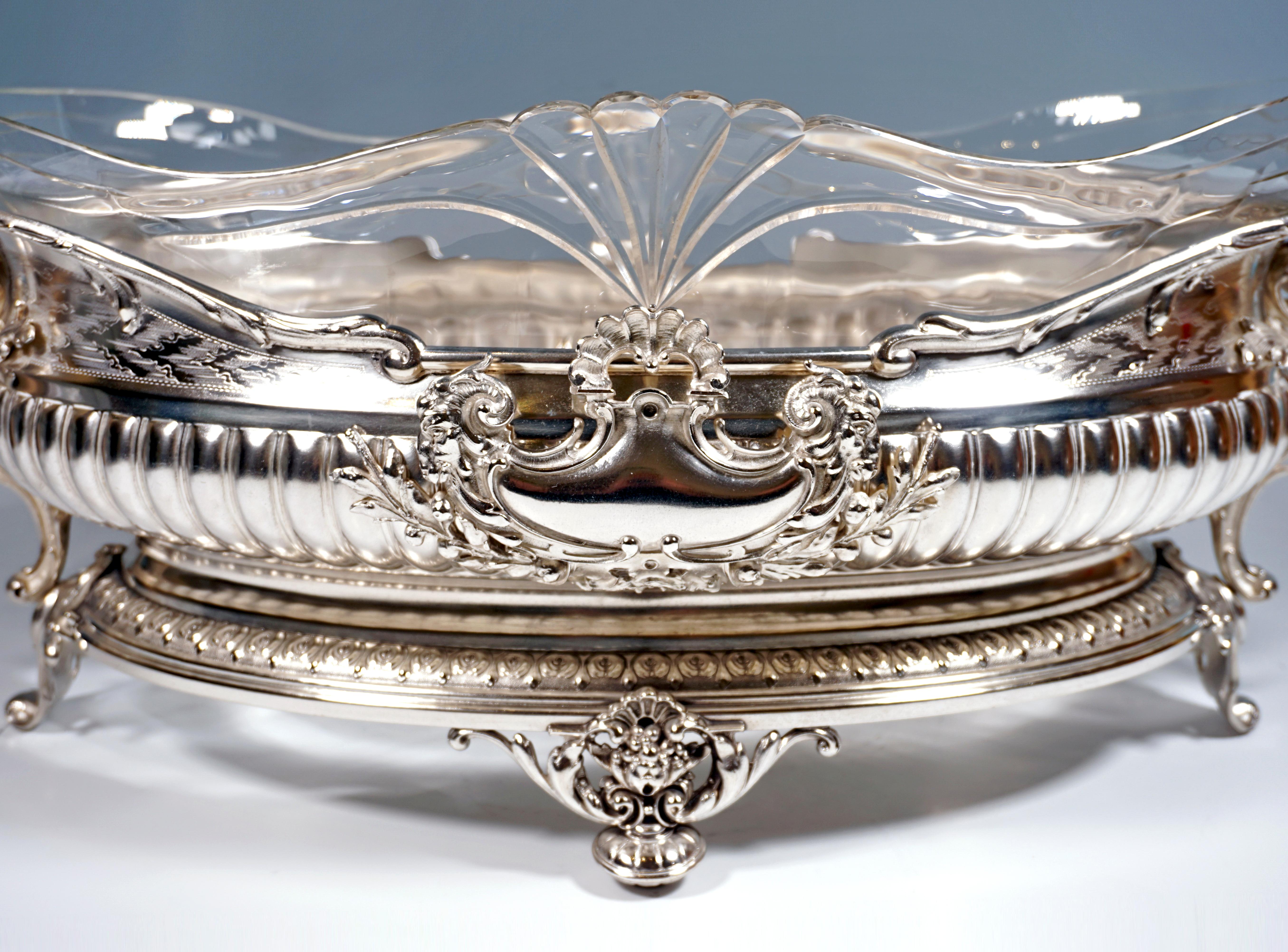 Large Art Nouveau Splendid Flower Dish with Bacchants, WMF Germany, 1906 In Good Condition In Vienna, AT
