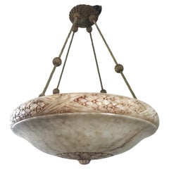 Gran colgante Art Nouveau sueco de alabastro tallado Grace, años 20