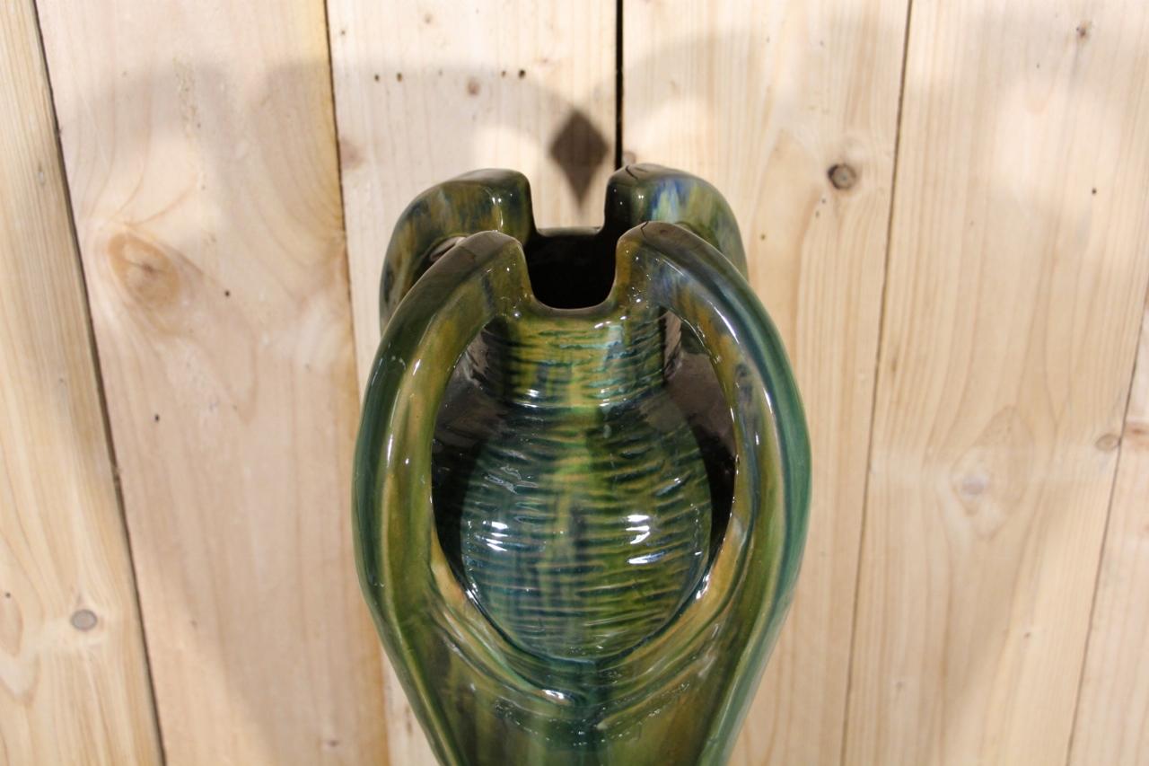 Français Grand vase Art Nouveau de Jérôme Massier en vente