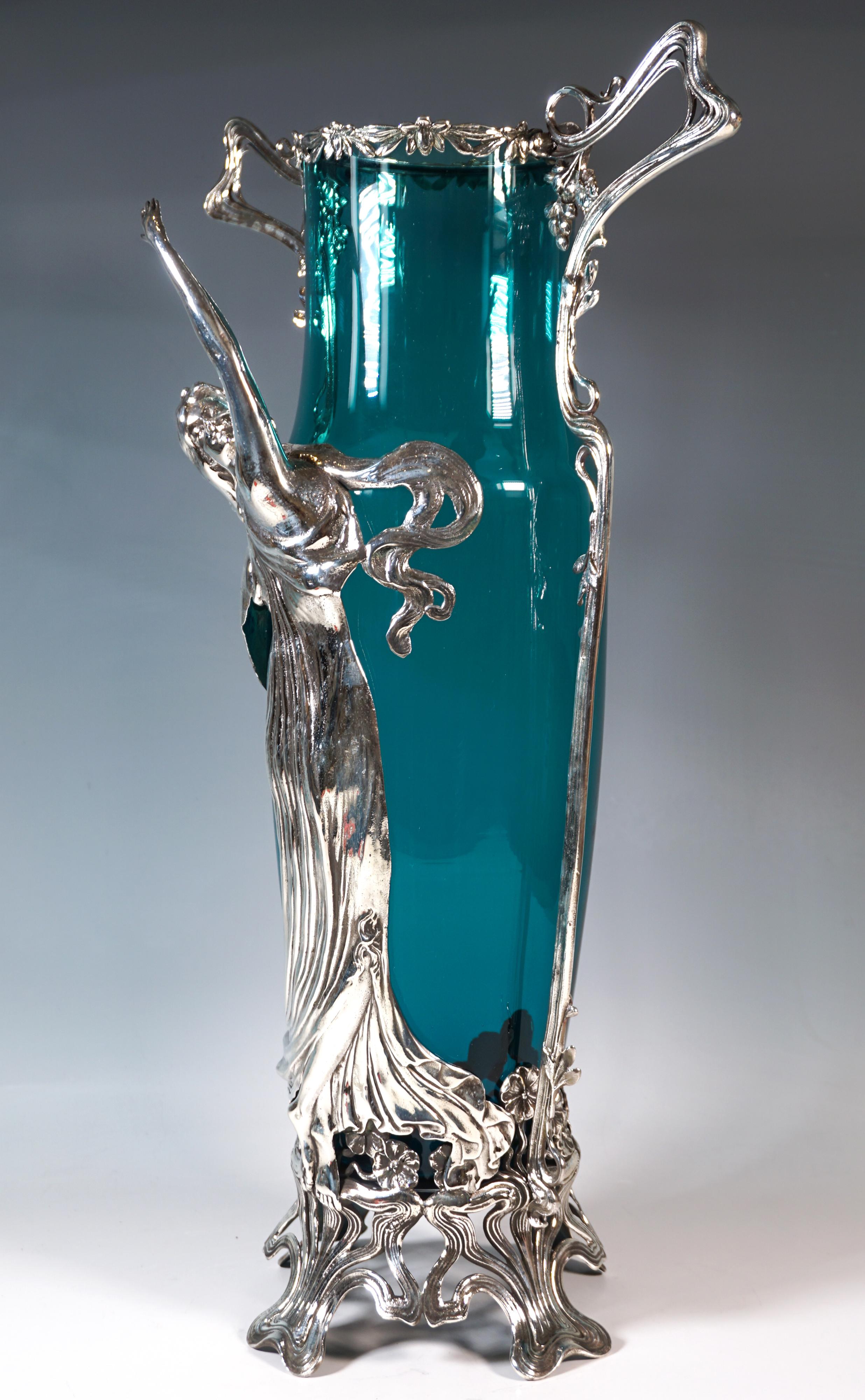 Große Jugendstilvase mit Plasitkfigur & Originalglas, WMF Deutschland um 1910 (Facettiert) im Angebot