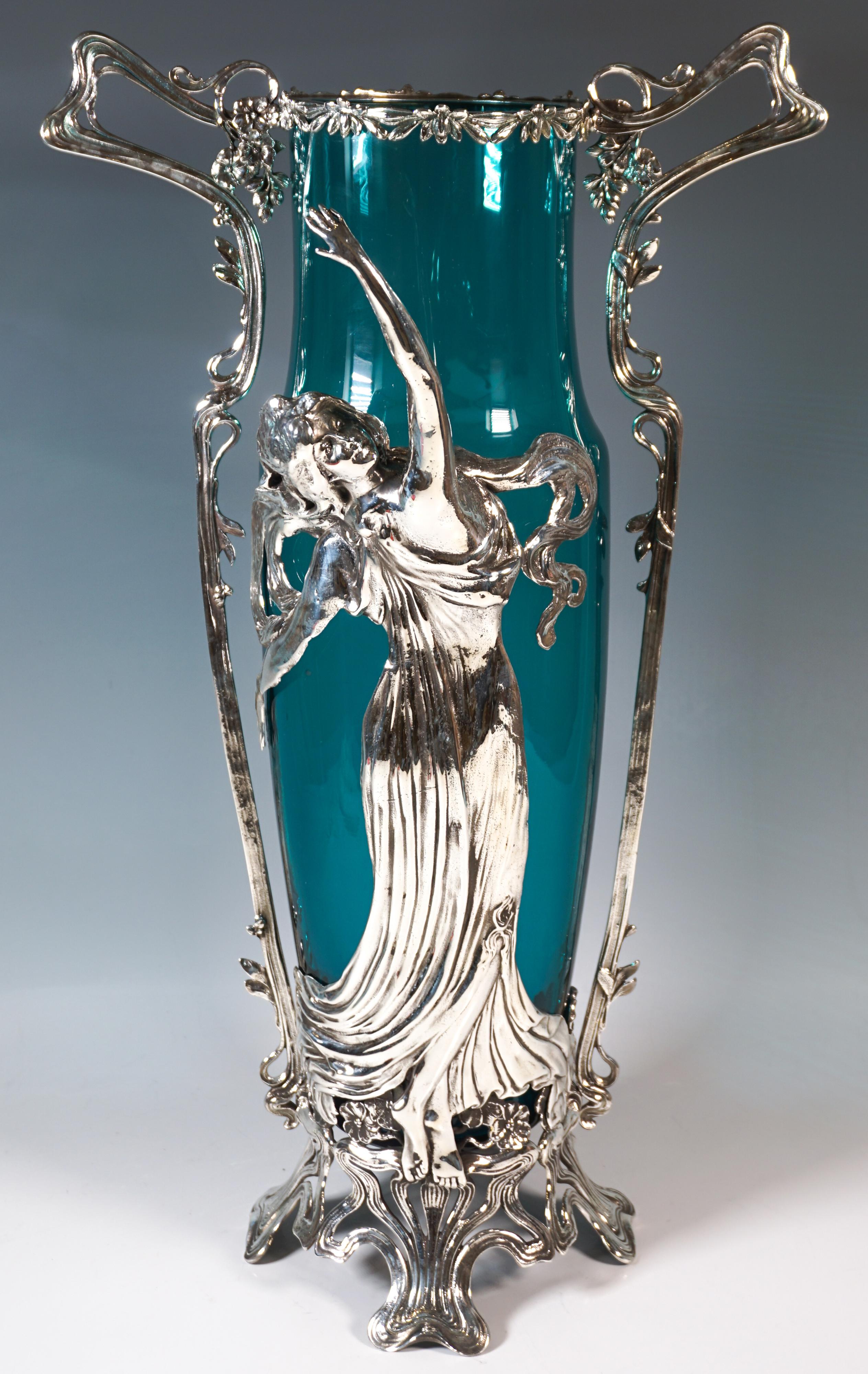Große Jugendstilvase mit Plasitkfigur & Originalglas, WMF Deutschland um 1910 im Zustand „Gut“ im Angebot in Vienna, AT