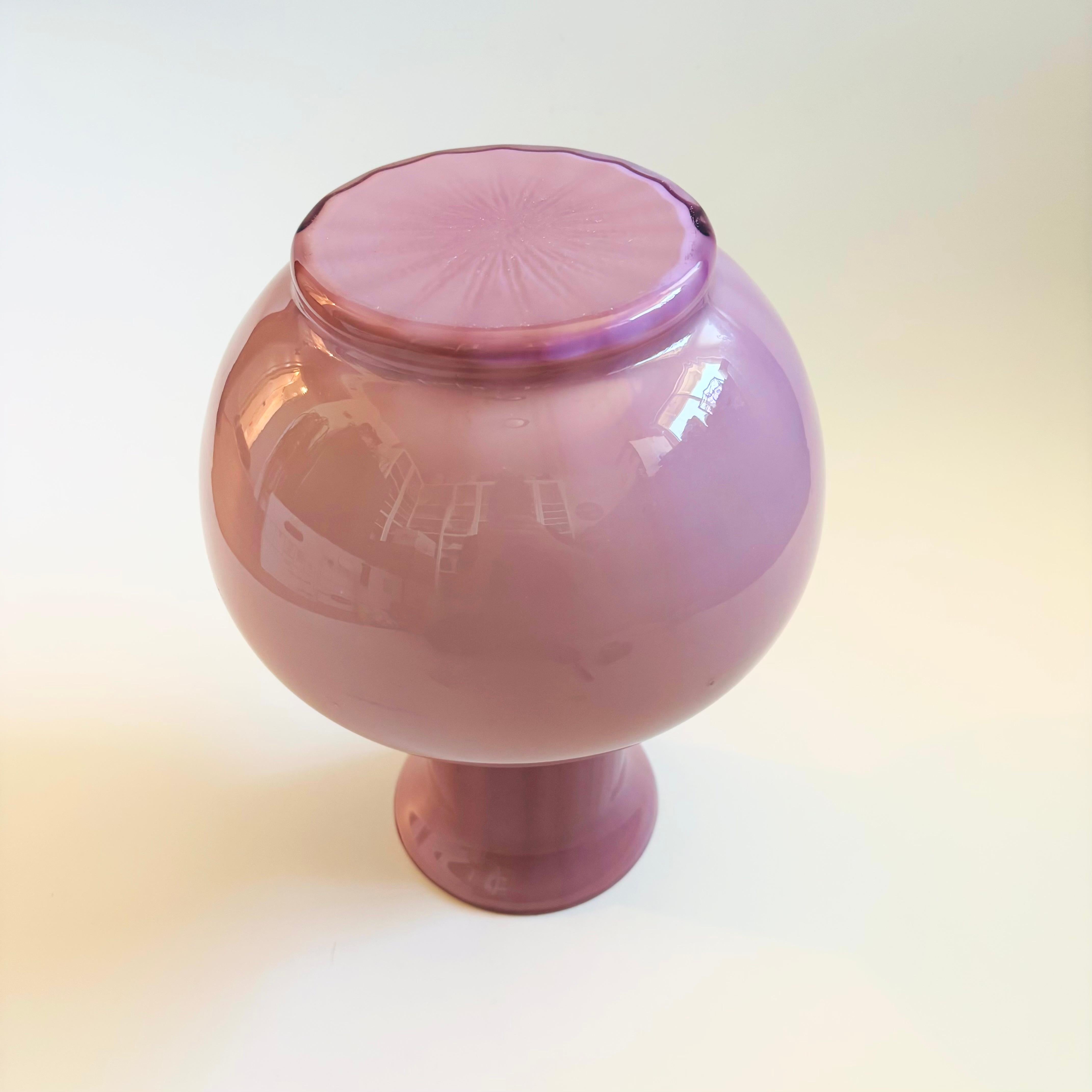 Vetro artistico Grande vaso in vetro viola Arte Murano ICET Murano in vendita