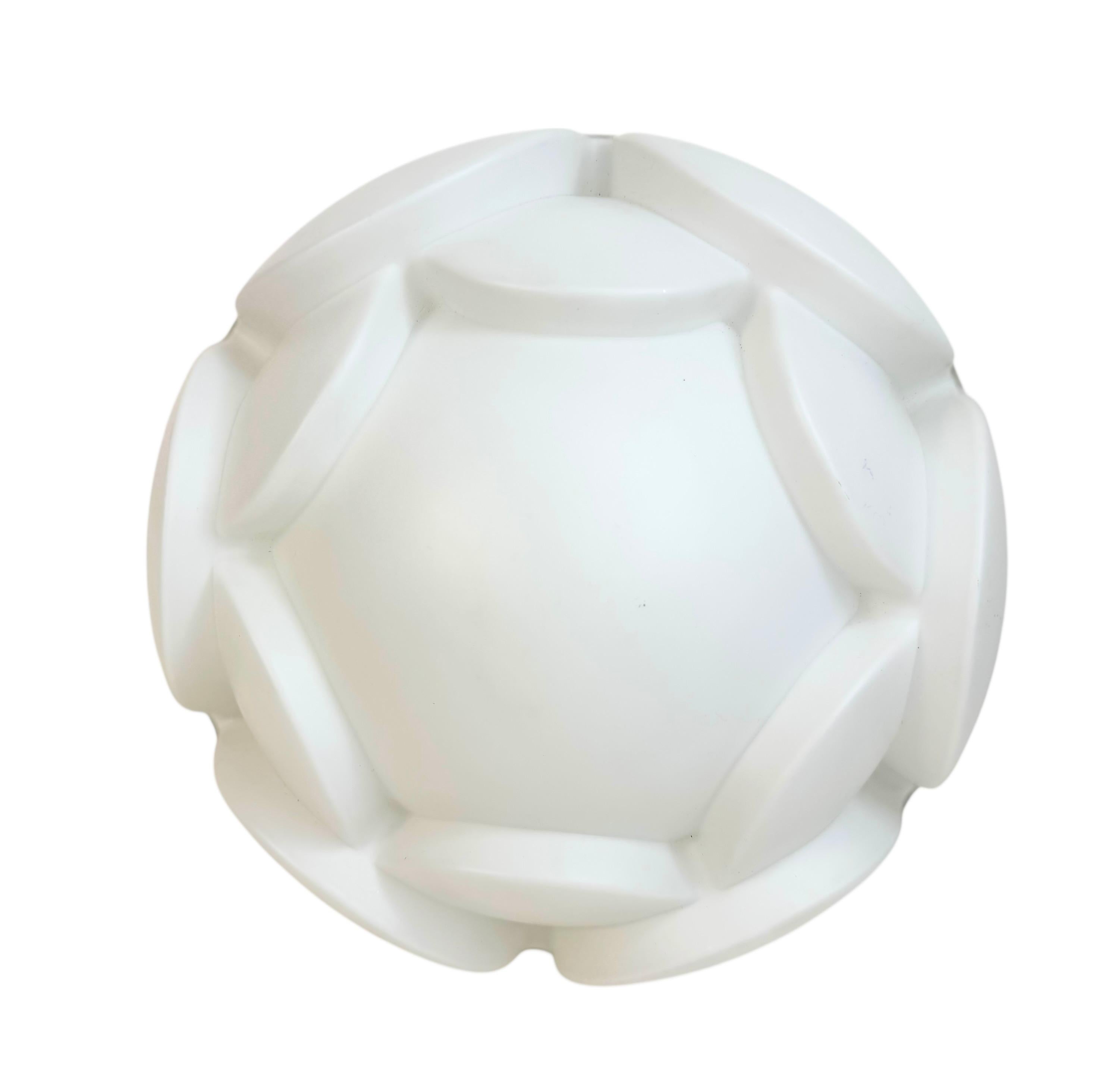 Großer Artischockenlotus Weiß Opal Wandhalterung von Peill & Putzler, 1970er, Germany (Moderne der Mitte des Jahrhunderts) im Angebot