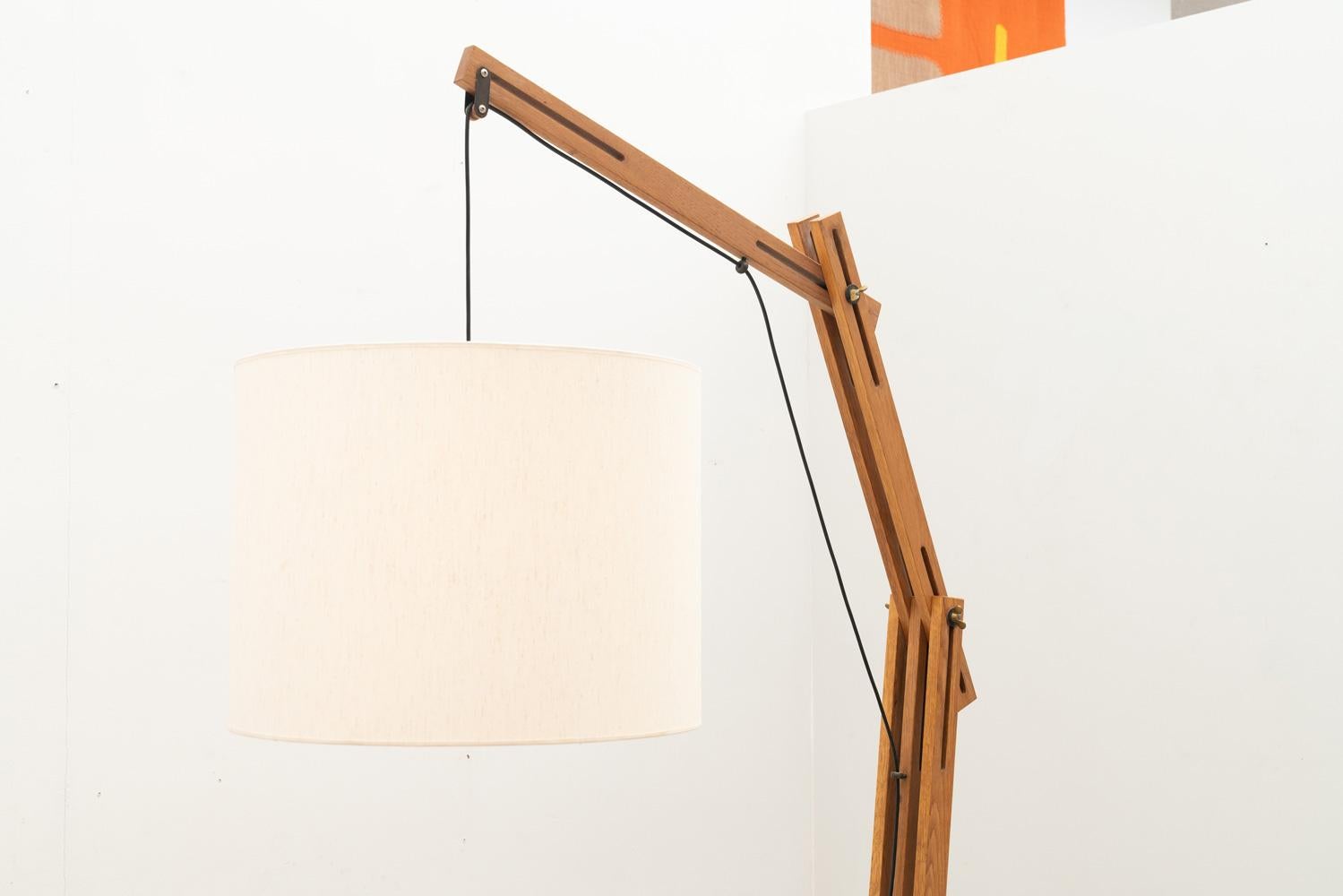 Mid-Century Modern Large articulated floor lamp by Daniel Pigeon, France, 1970s For Sale