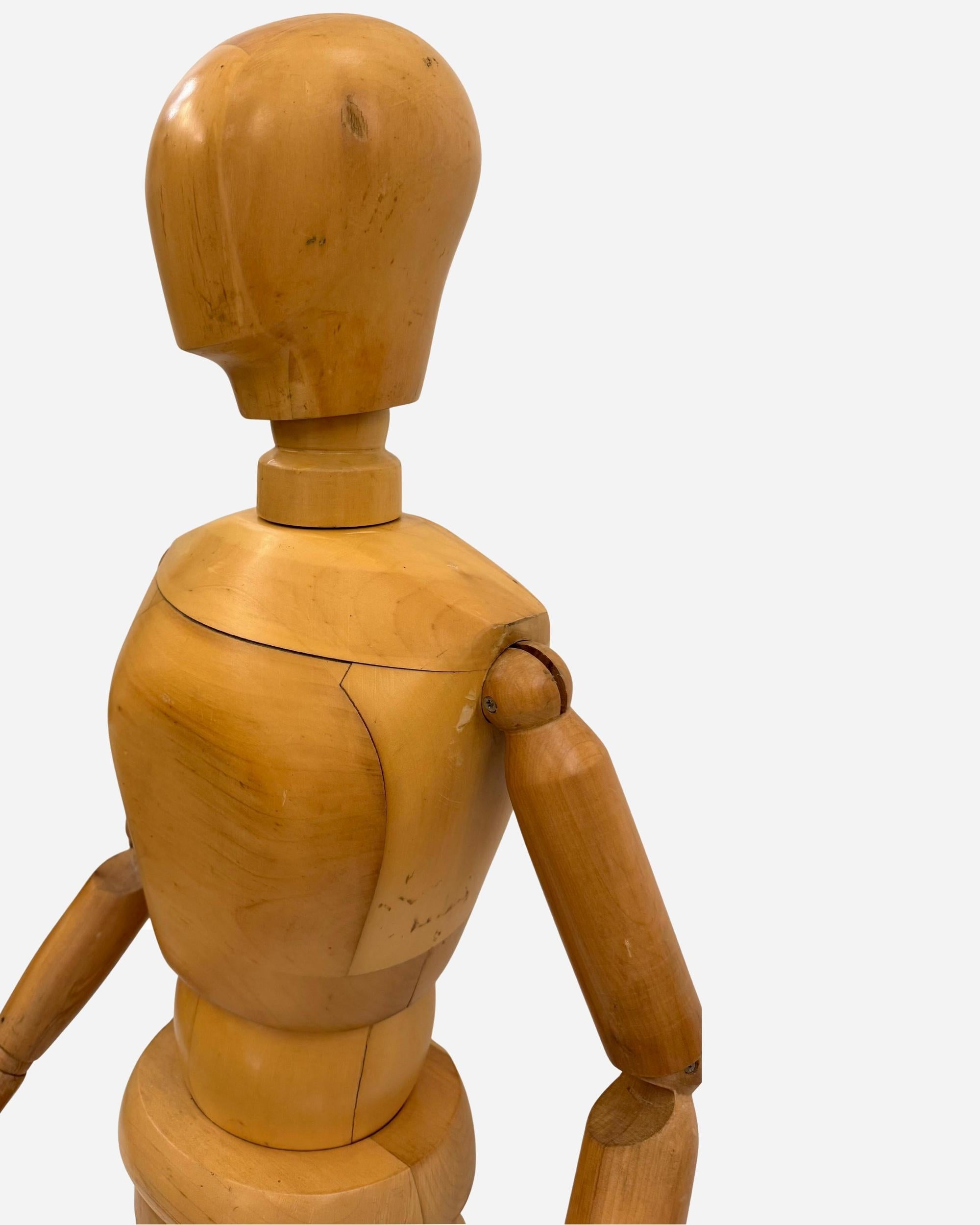 French Large articulated painter's mannequin France or Italy, circa 1950 For Sale