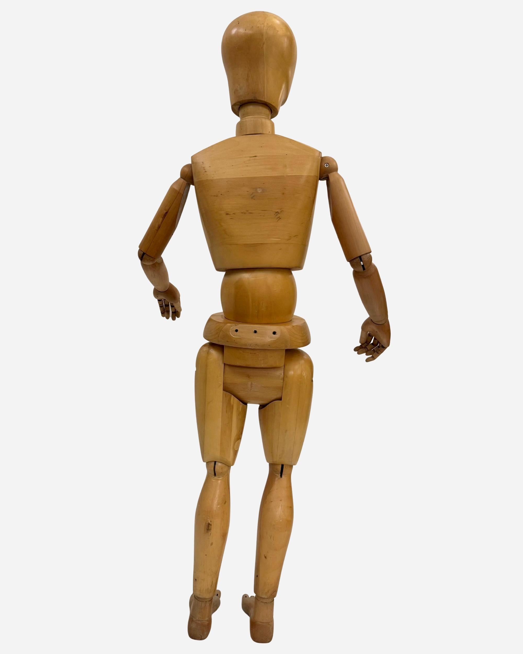 Large articulated painter's mannequin France or Italy, circa 1950 For Sale 1
